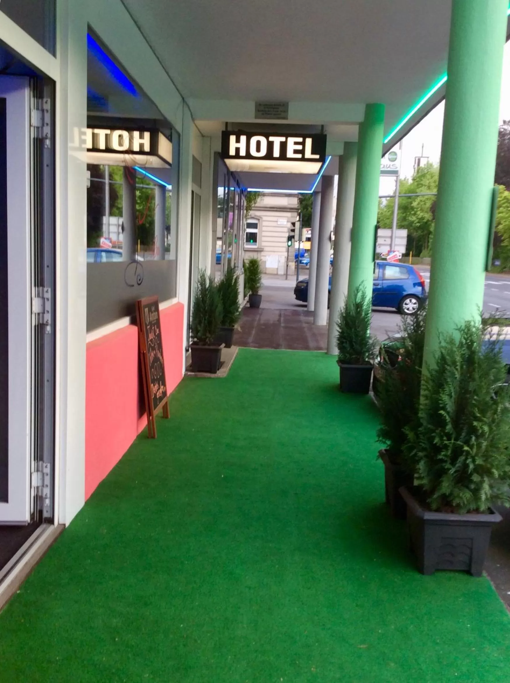 Facade/entrance in Hotel am Bahnhof