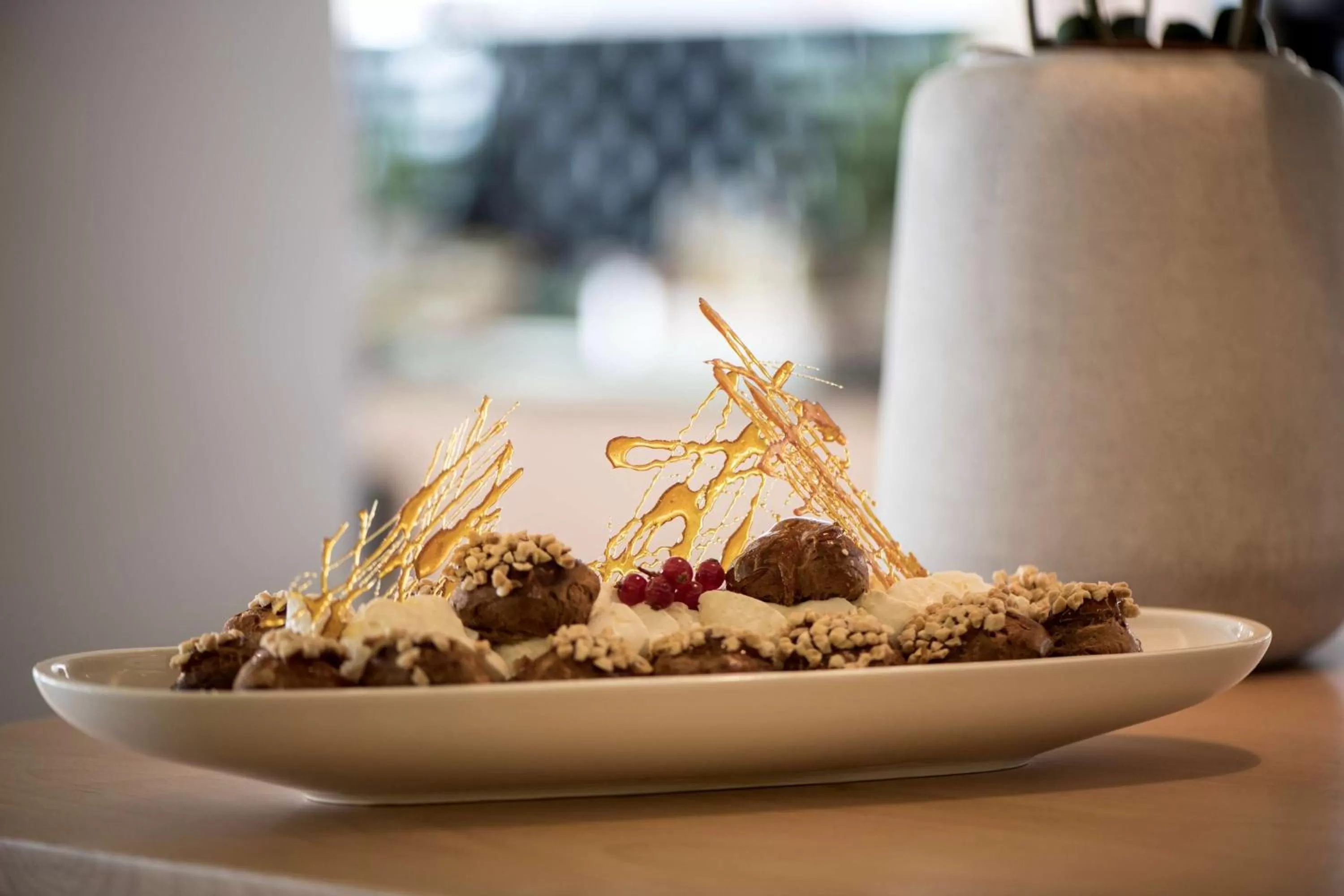 Restaurant/places to eat in Radisson Blu Hotel, Beirut Verdun