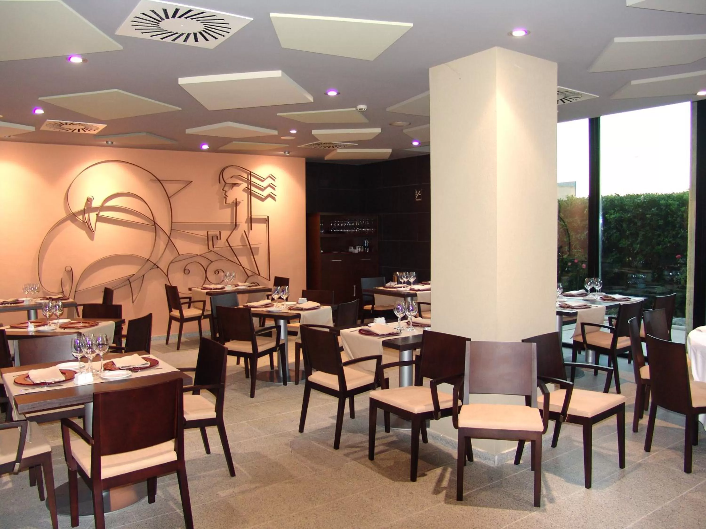 Restaurant/places to eat in Hotel & Spa Real Ciudad De Zaragoza