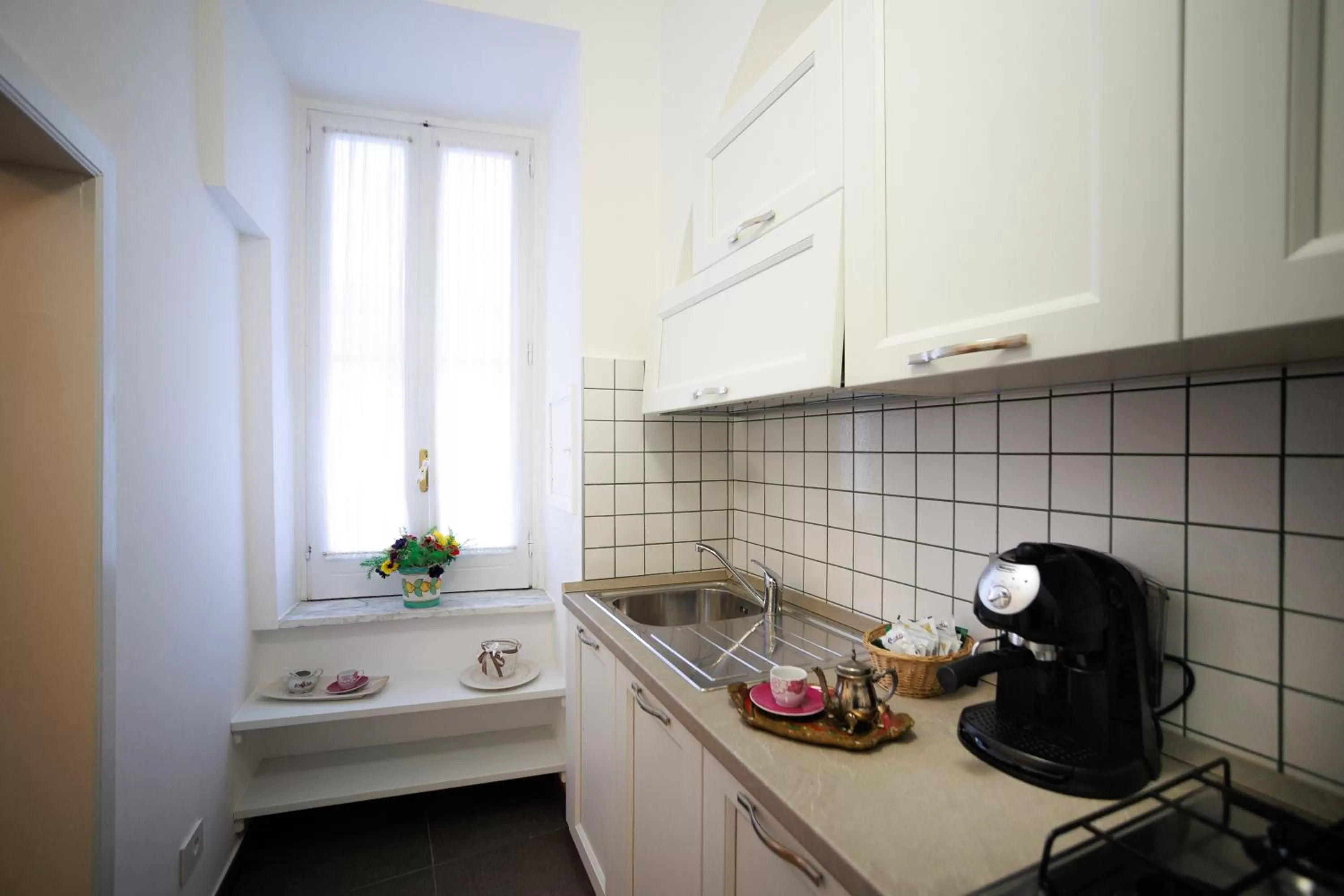 Coffee/tea facilities, Kitchen/Kitchenette in B&B CORSO VITTORIO