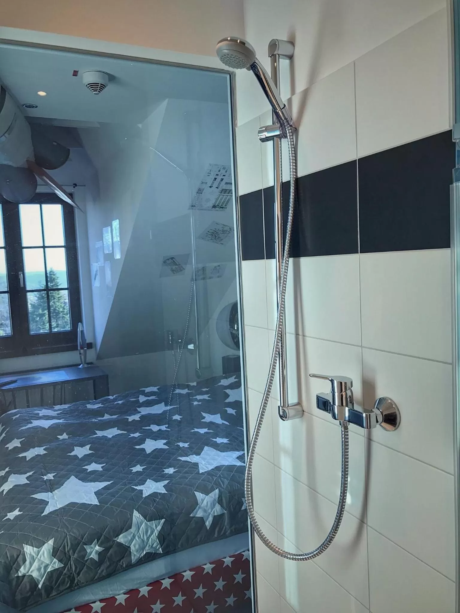 Photo of the whole room in Road Stop Wuppertal