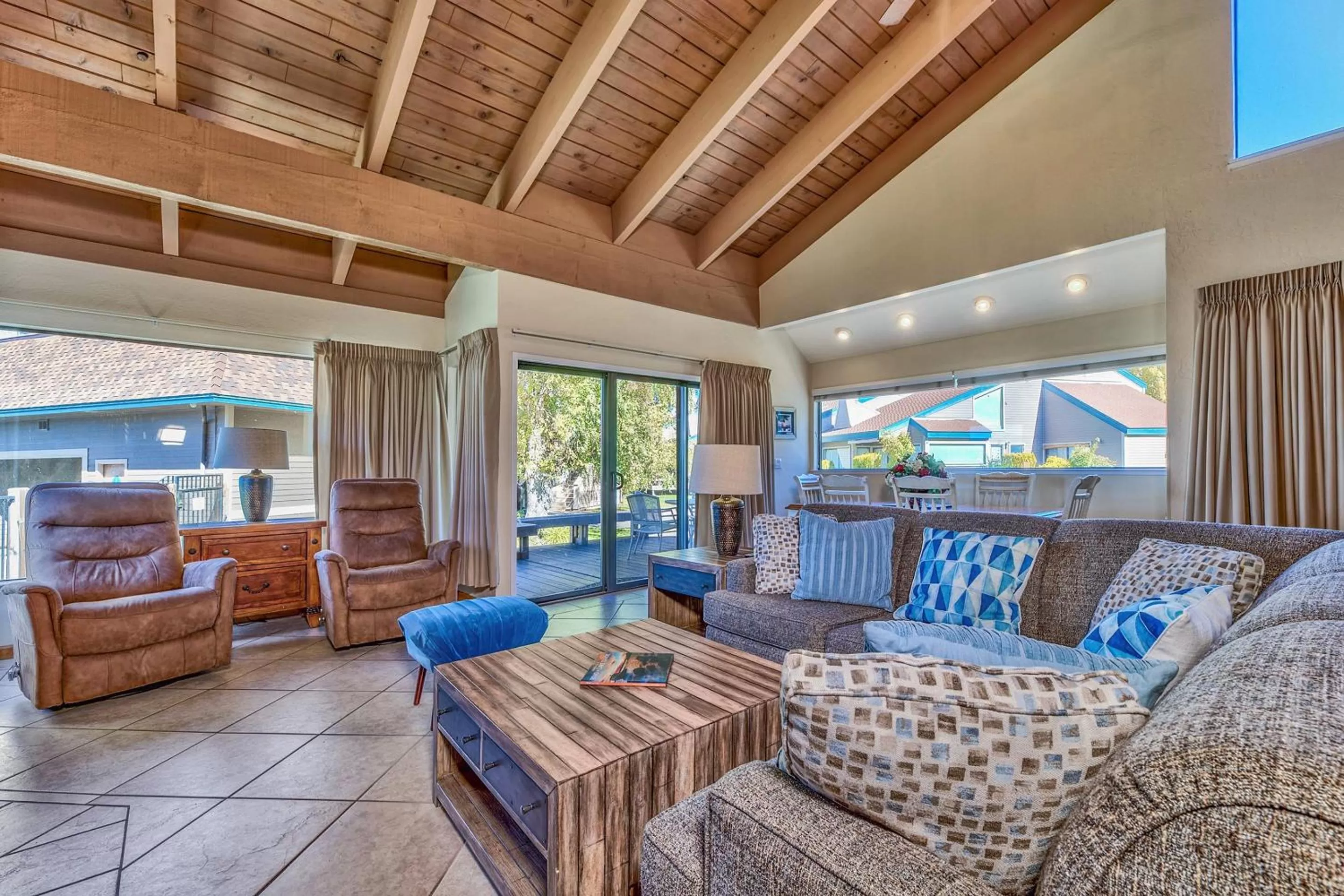 Seating Area in Lakeland Village at Heavenly