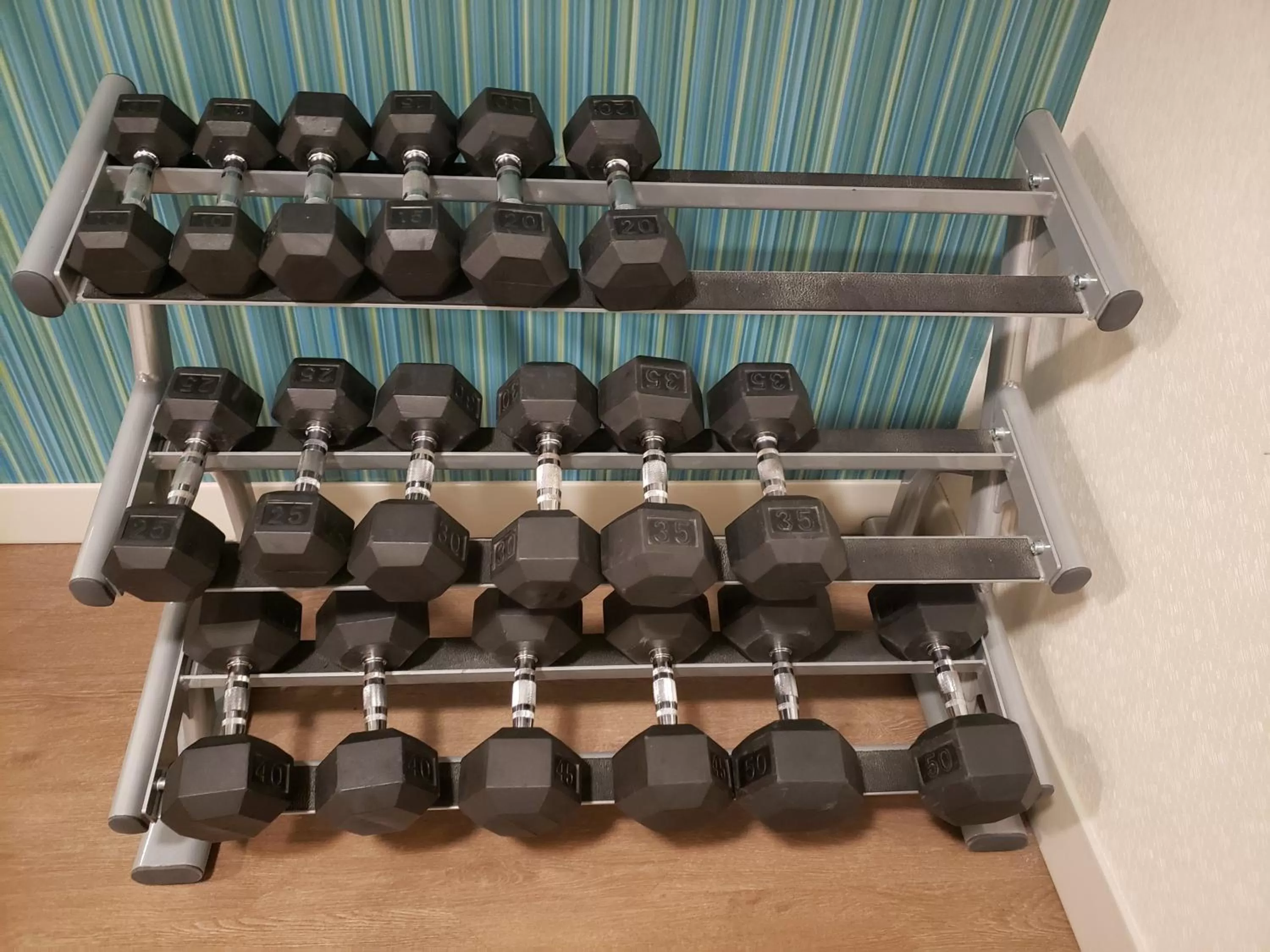 Fitness centre/facilities in Holiday Inn Express Hotel Pittsburgh-North/Harmarville by IHG