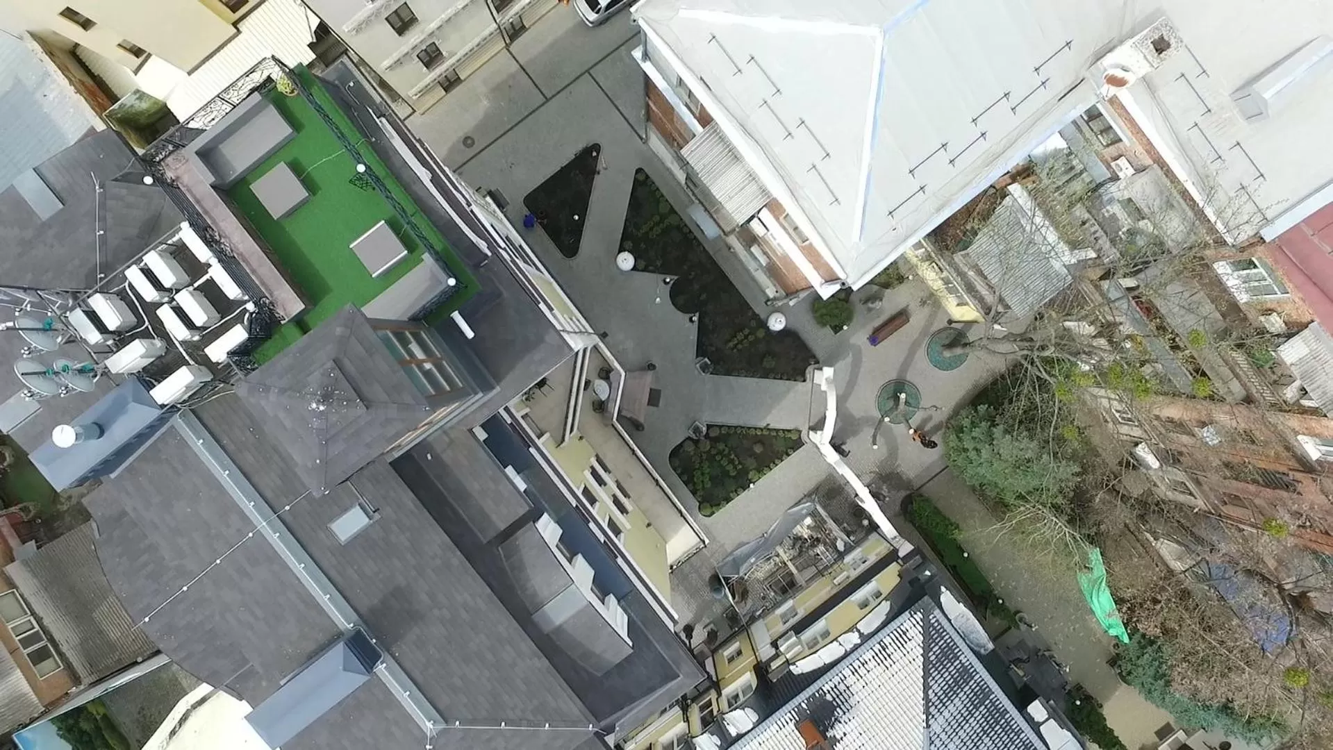 Facade/entrance in Hotel "Mandarin Clubhouse"