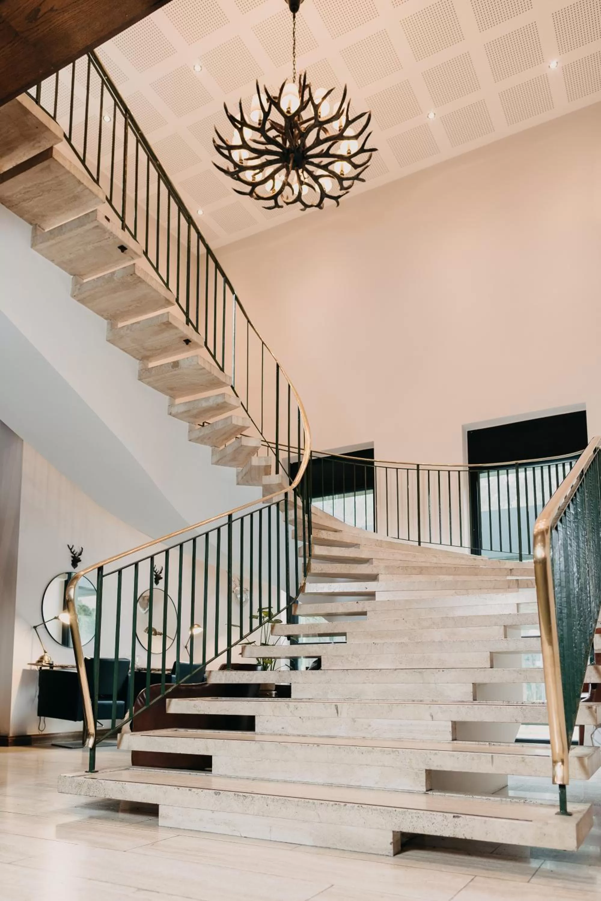 Lobby or reception in Hotel Forsthaus Nürnberg Fürth