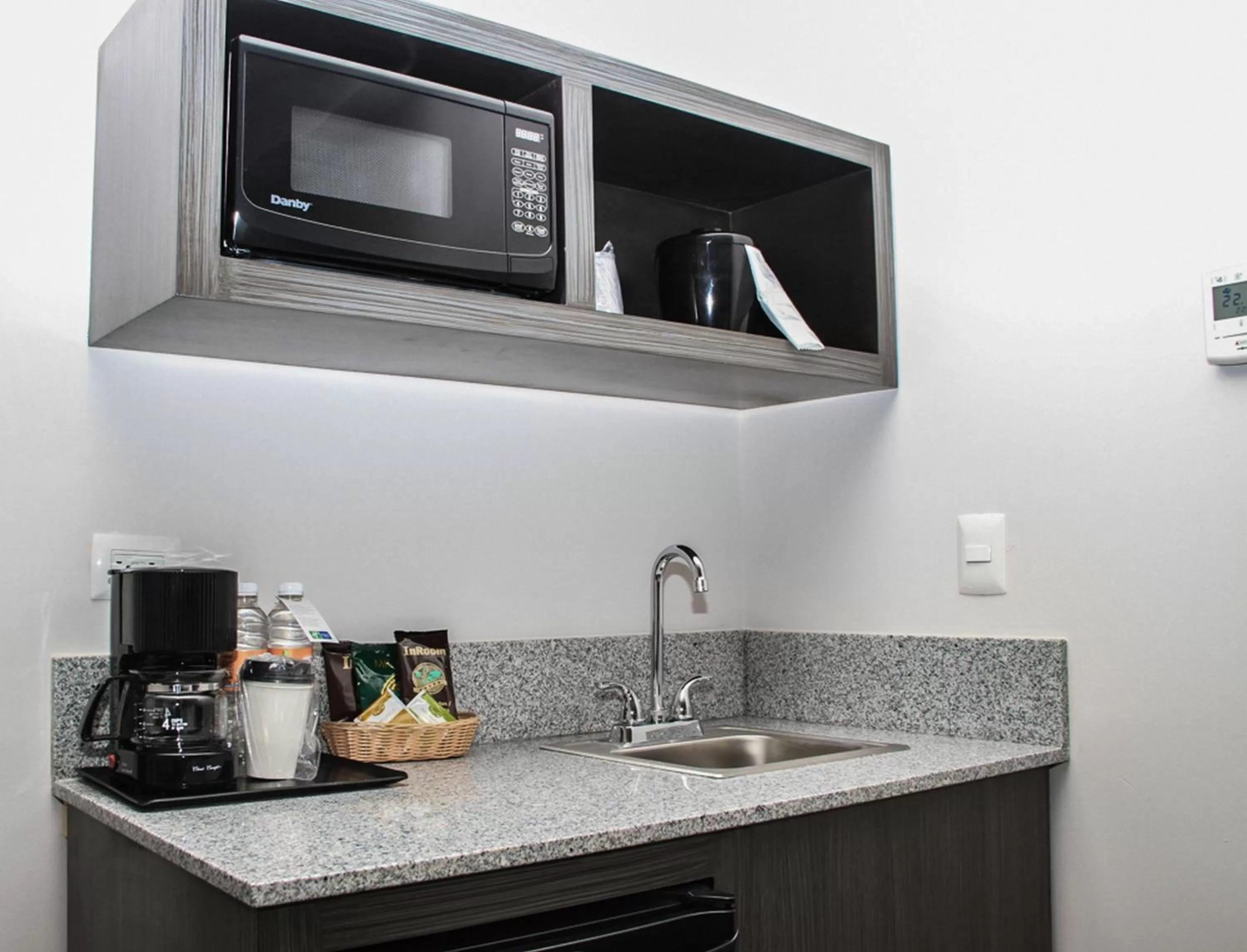 Bedroom in Holiday Inn Express Hotel & Suites Hermosillo by IHG