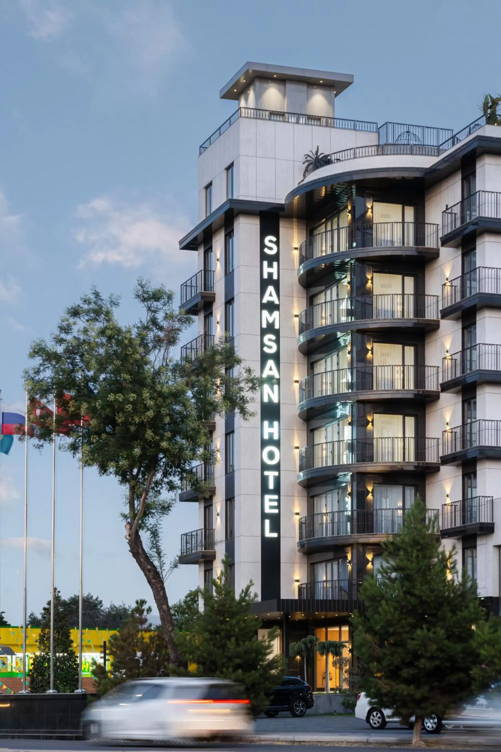 Property building in Shamsan Airport Hotel