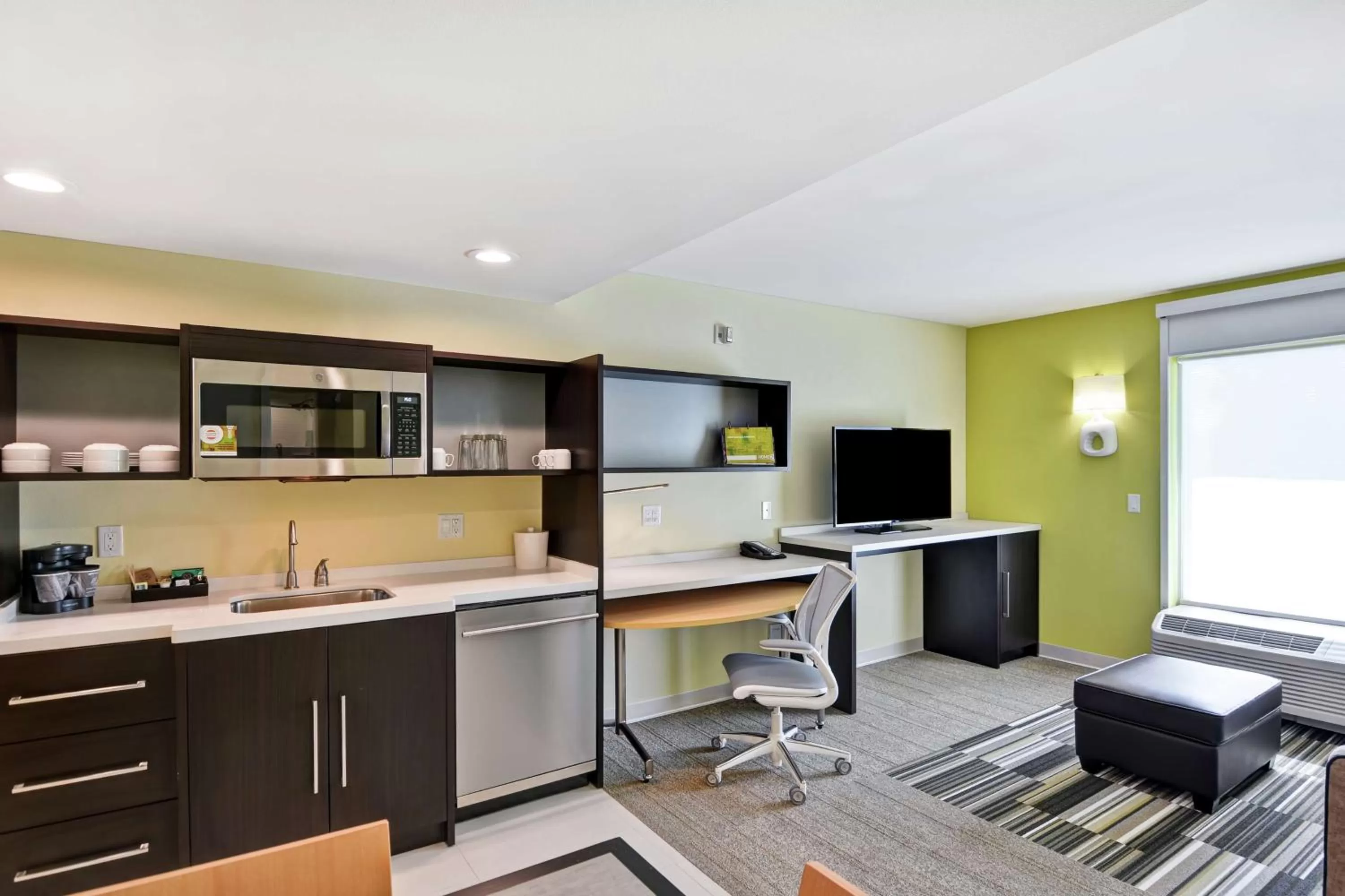 Bedroom in Home2 Suites By Hilton Hilton Head