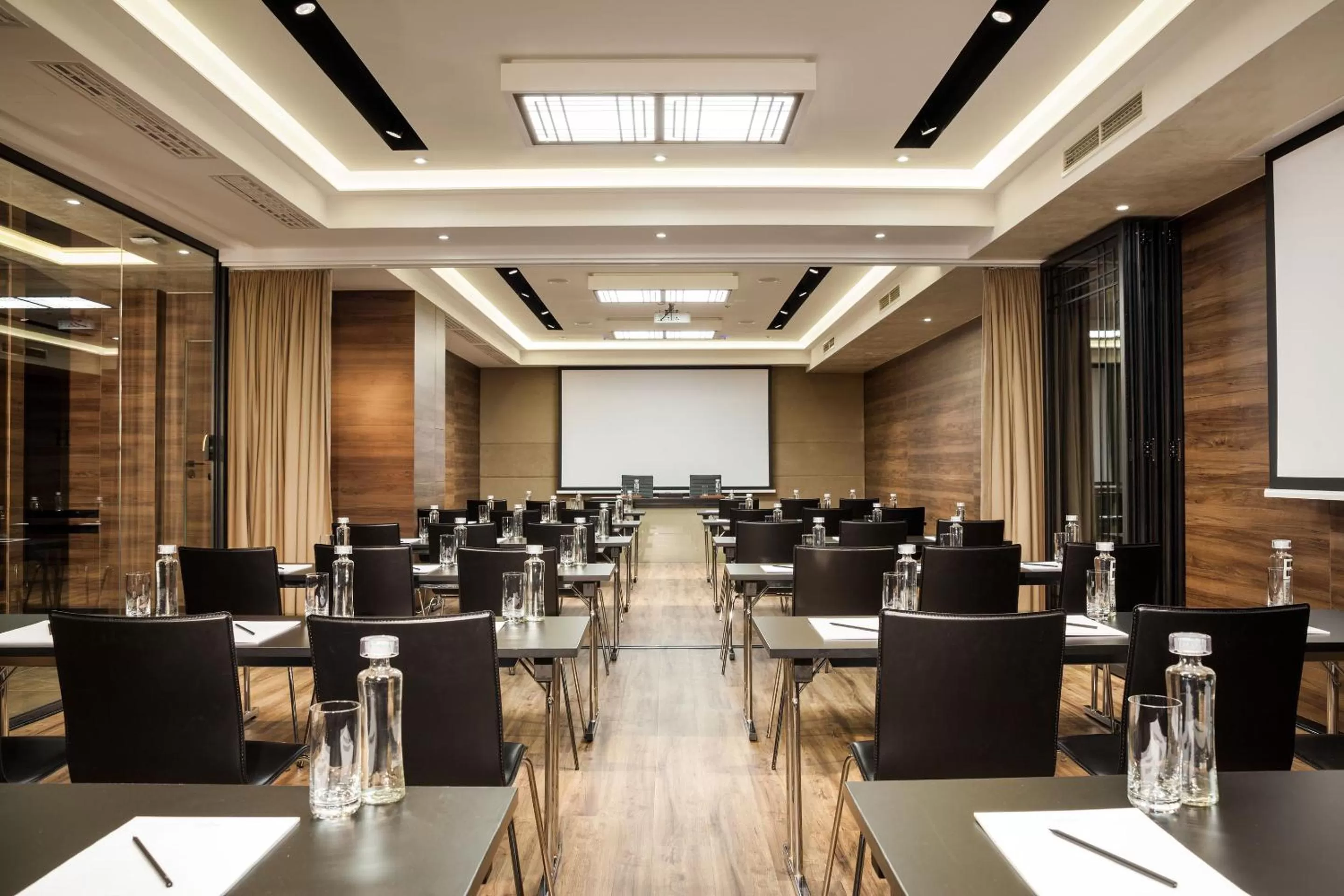 Banquet/Function facilities in SAINT TEN Boutique Hotel, Small Luxury Hotels