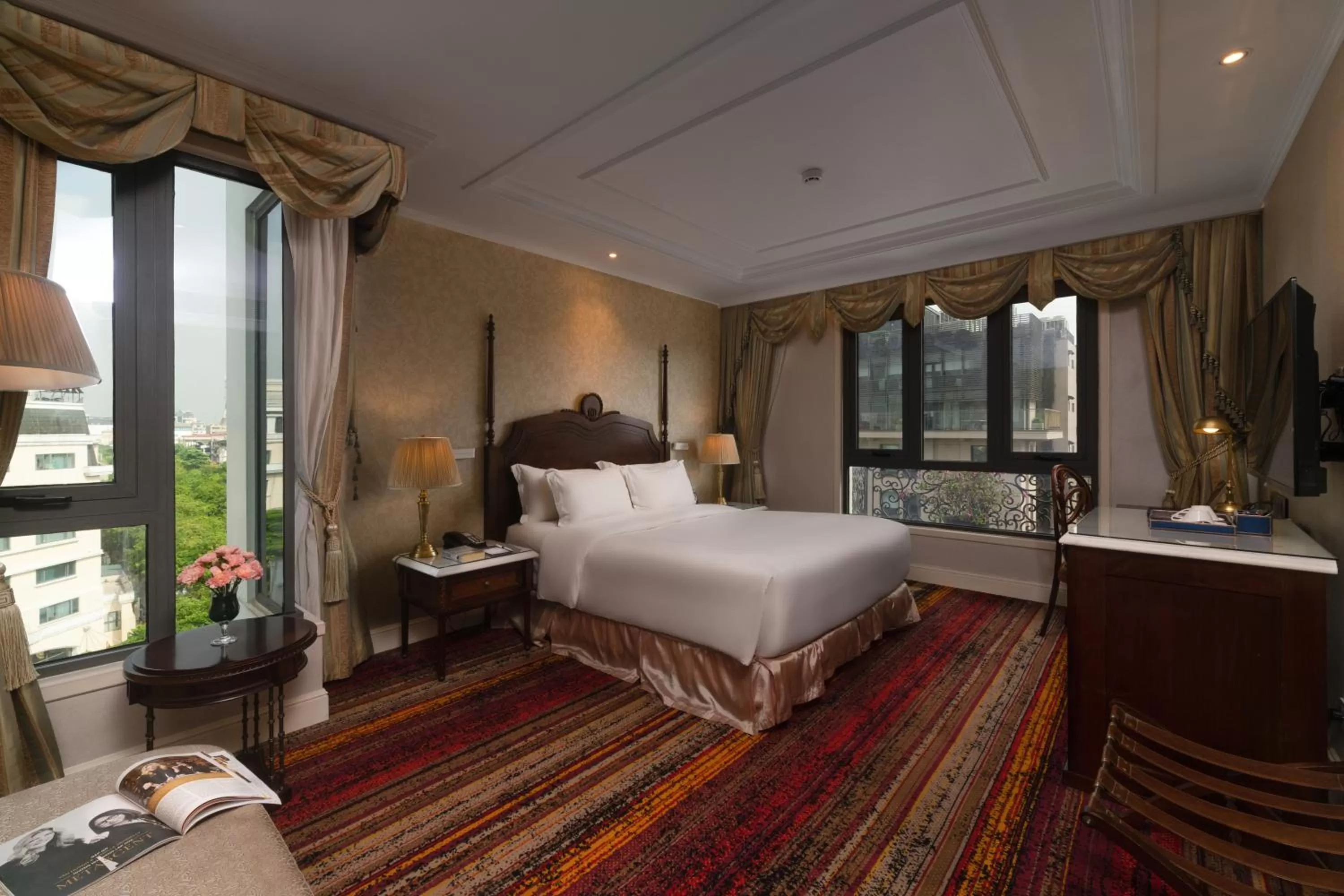 Photo of the whole room, Bed in The Lapis Hotel