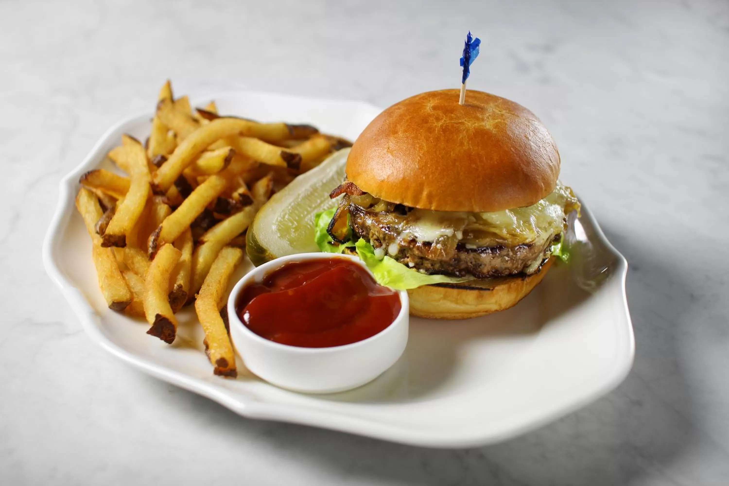 Food in Hollywood Historic Hotel