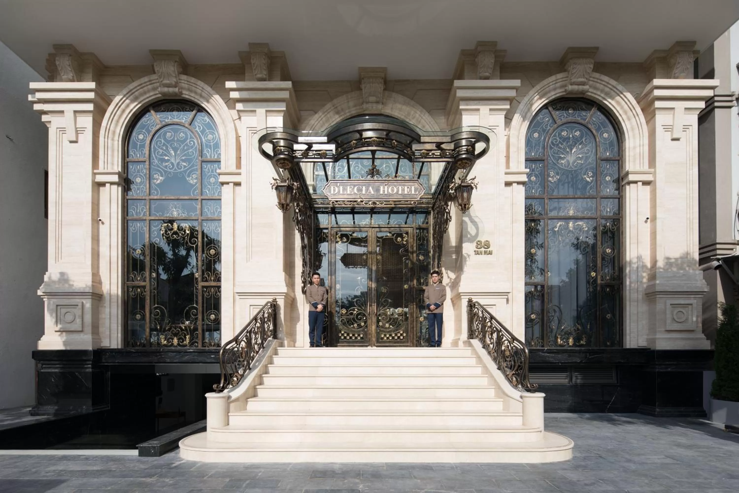 Facade/entrance in D'Lecia Ha Long Hotel