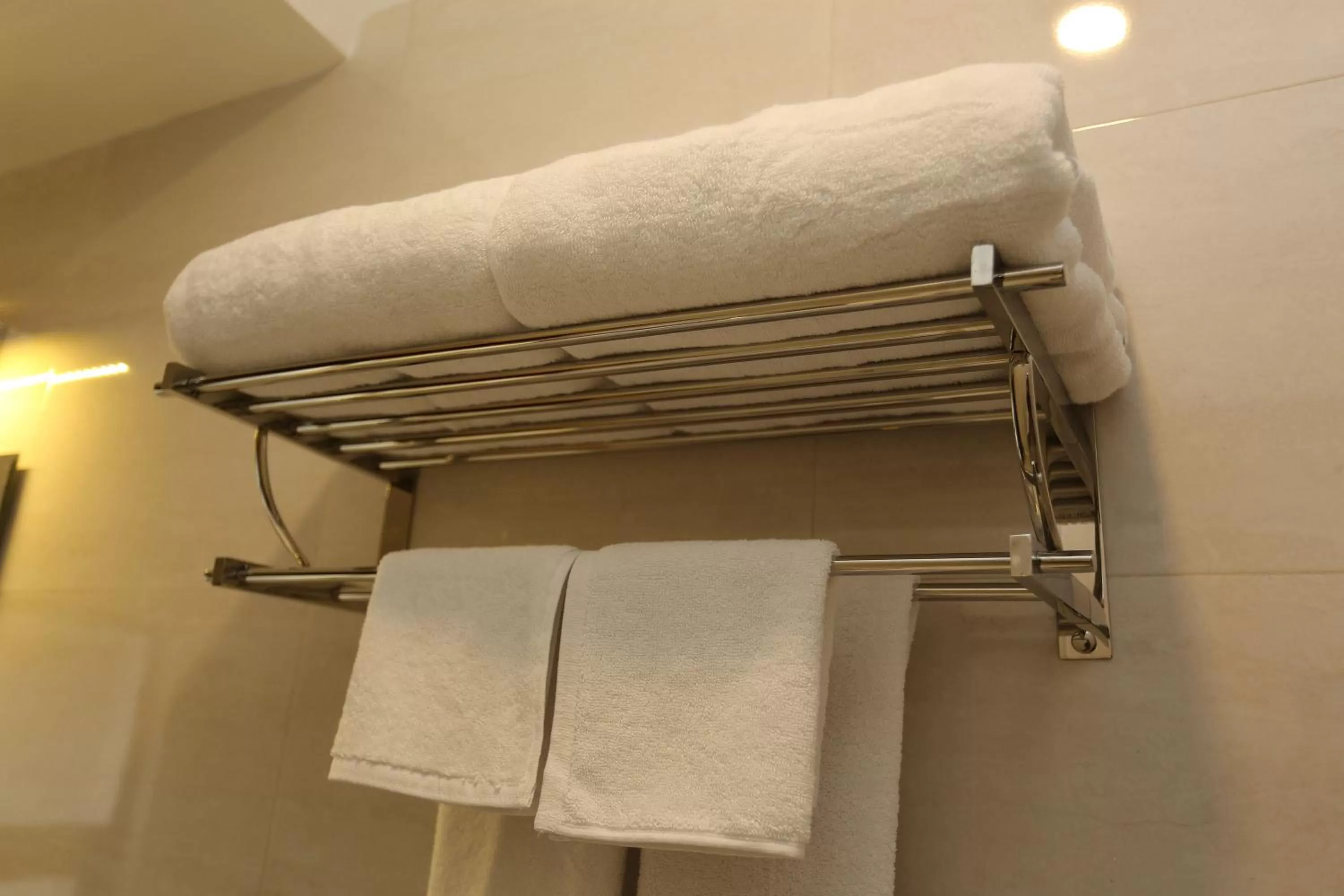 Bathroom in Hotel Jay Suites