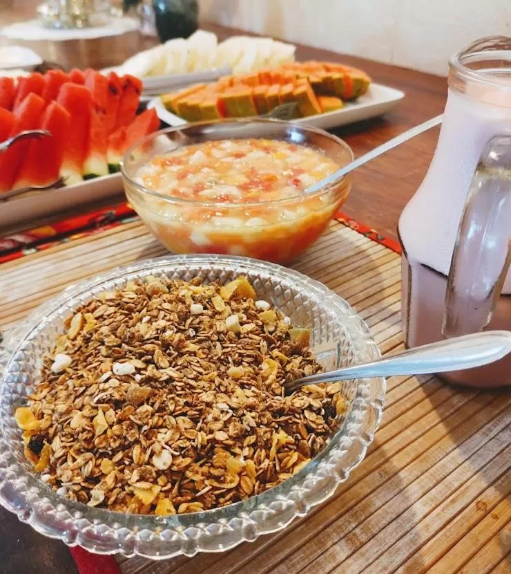 Breakfast, Food in Hibiscos Pousada