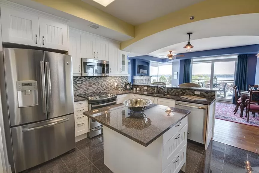 Kitchen or kitchenette, Kitchen/Kitchenette in Tall Ships Landing Coastal Resort