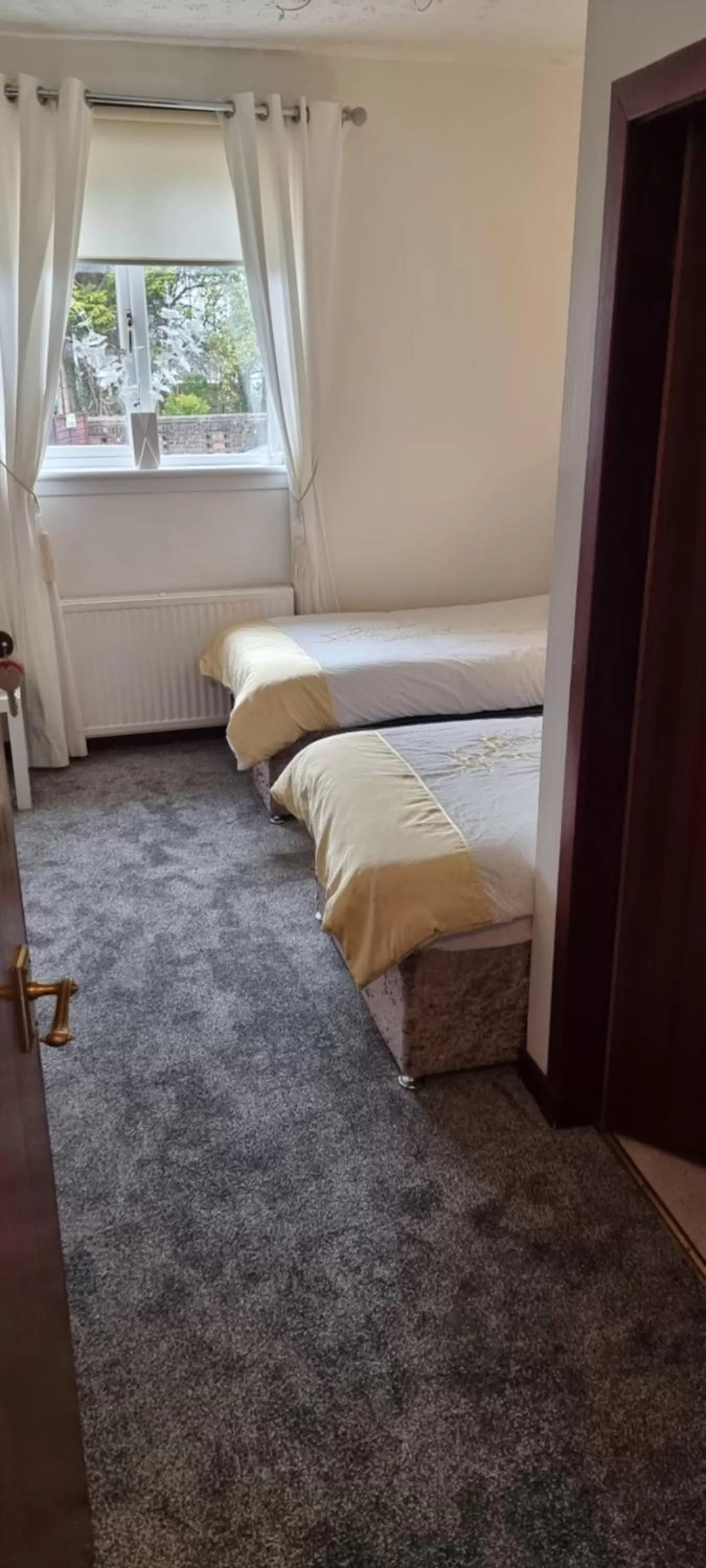 Bed in Glenfern Guest House and a separate Cottage with its own private hot tub