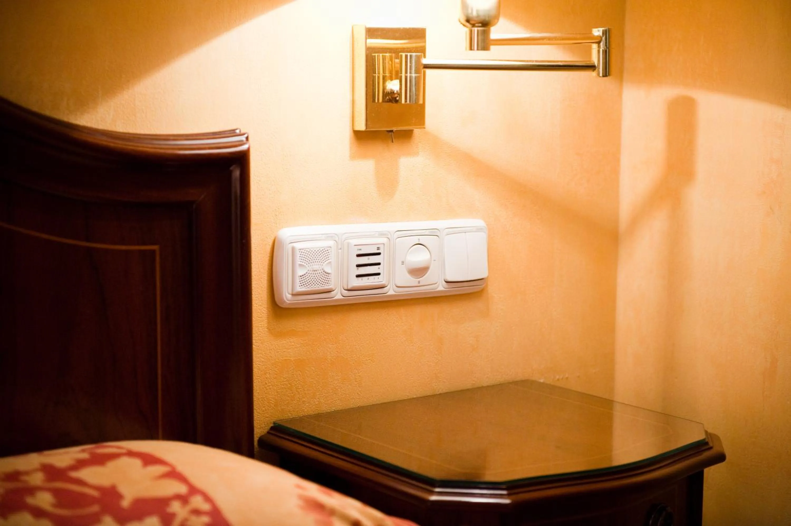 Decorative detail, Bed in Hotel Cordón