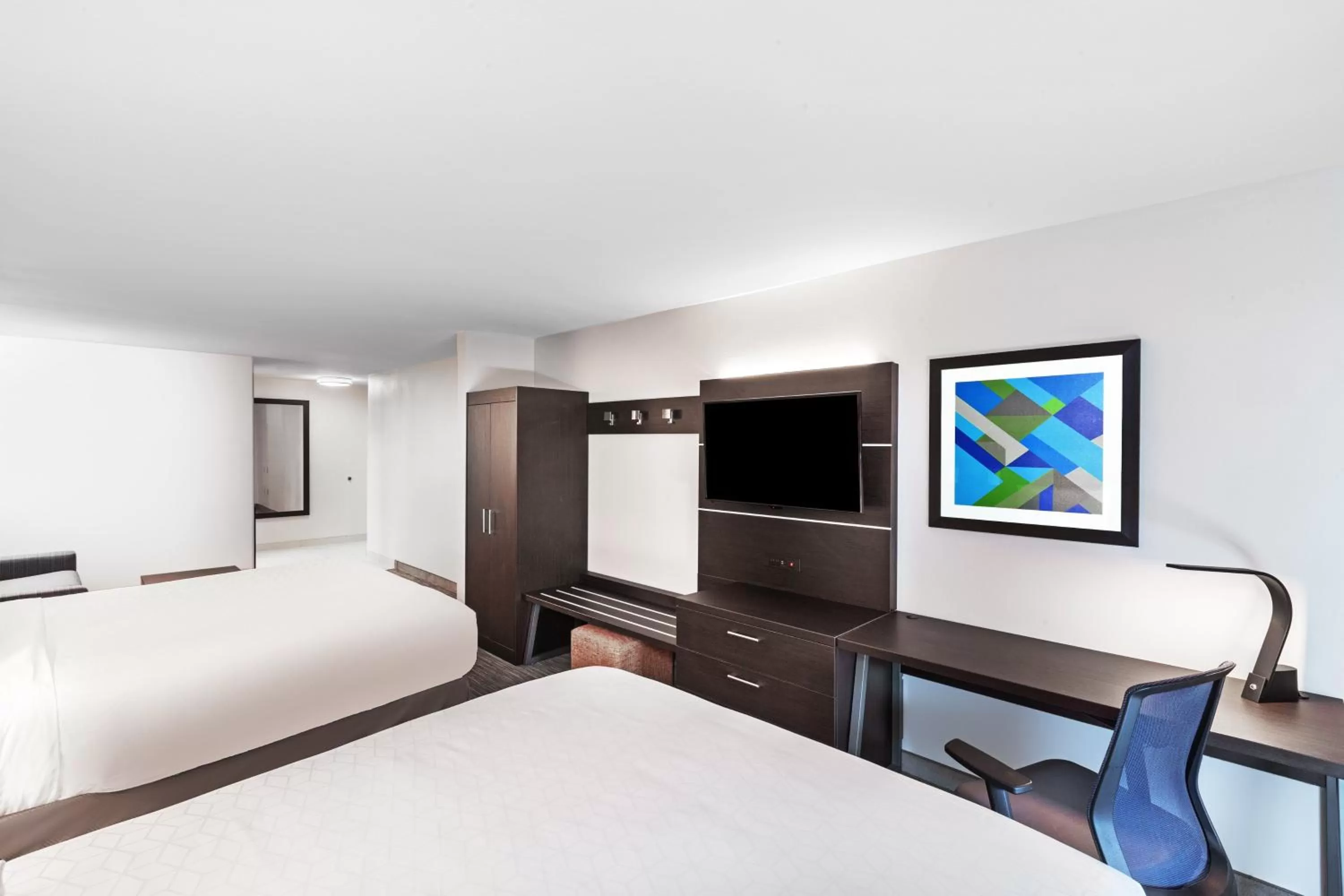 Bedroom, Bed in Holiday Inn Express & Suites Baton Rouge East by IHG