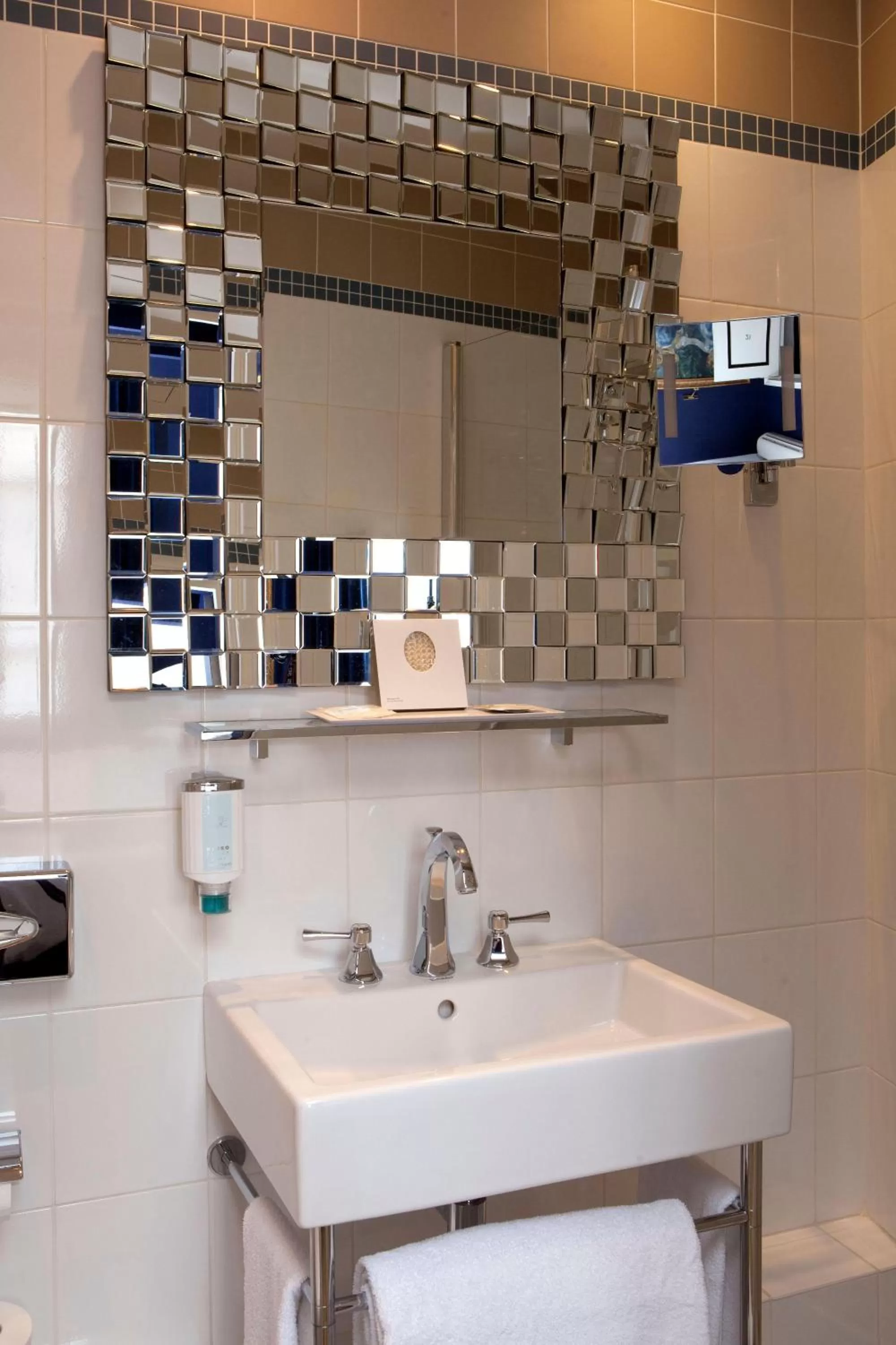 Bathroom in Petit Madeleine Hôtel