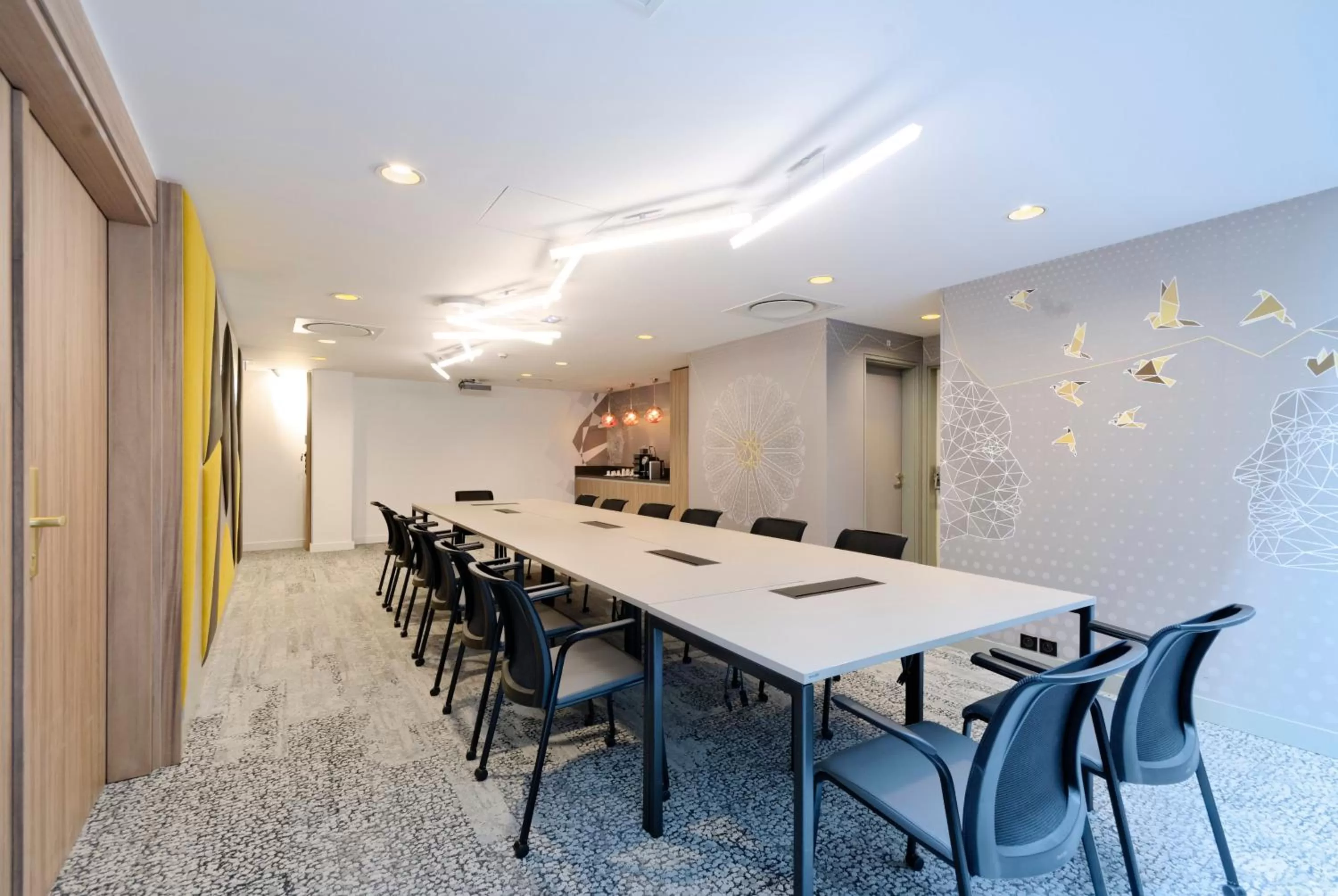 Meeting/conference room in Holiday Inn Reims Centre by IHG