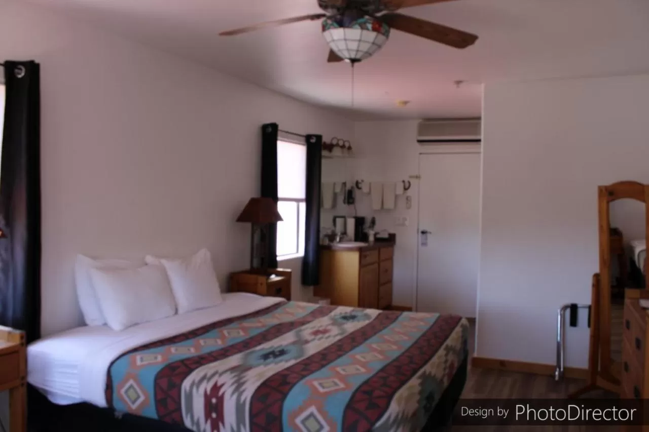 Creekside Lodge and Cabins