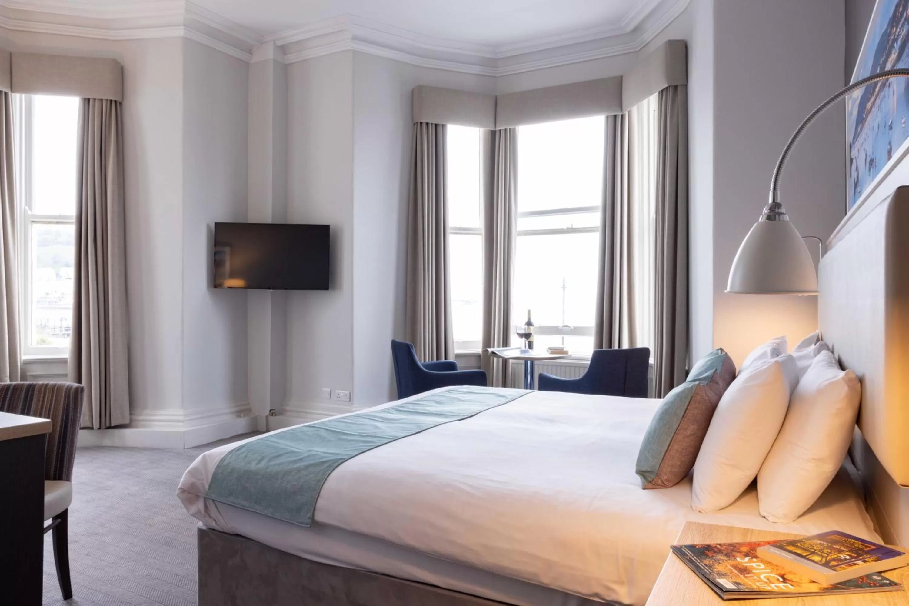 Photo of the whole room, Bed in The Marine Hotel