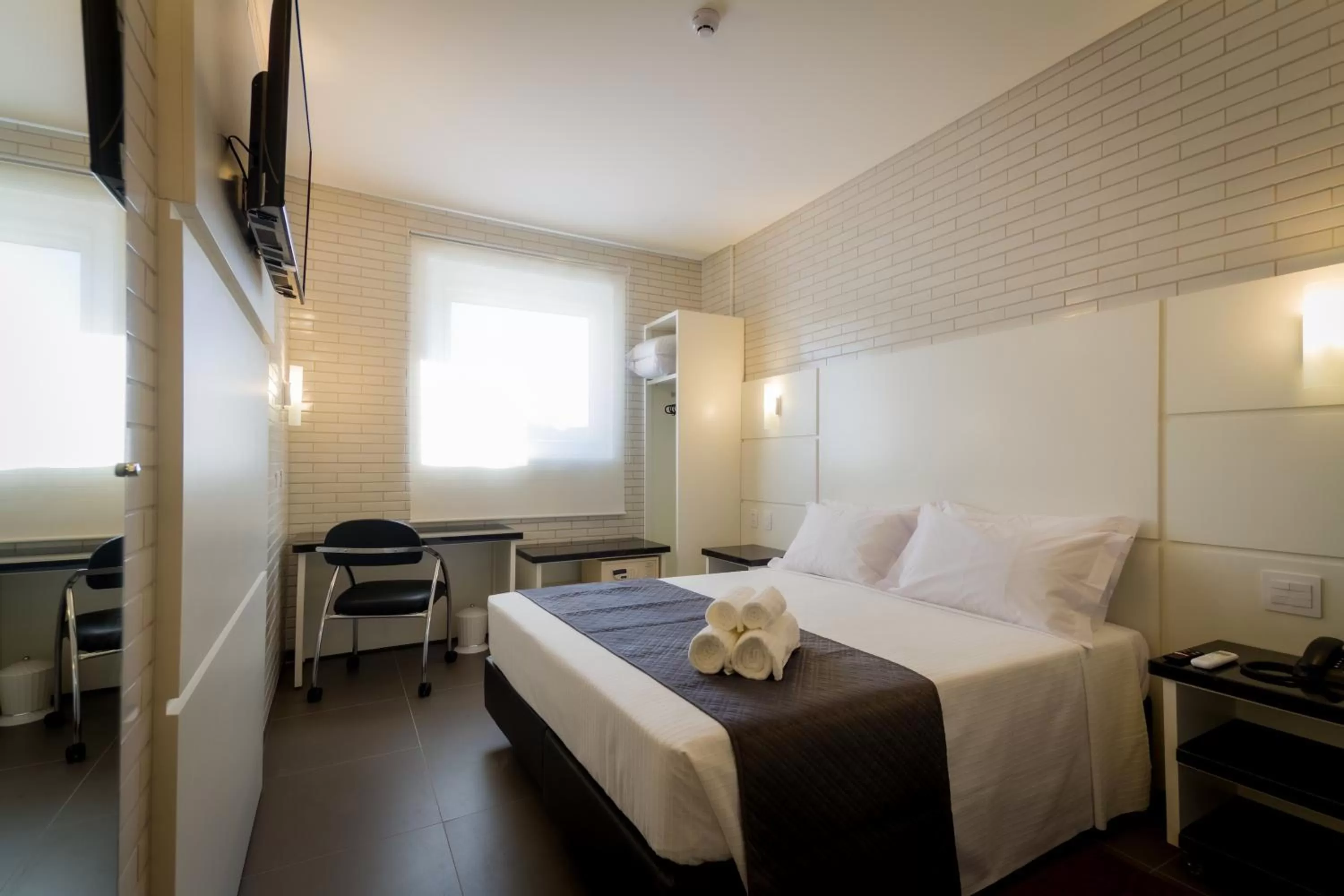 Bed in Hotel Confiance Barigui