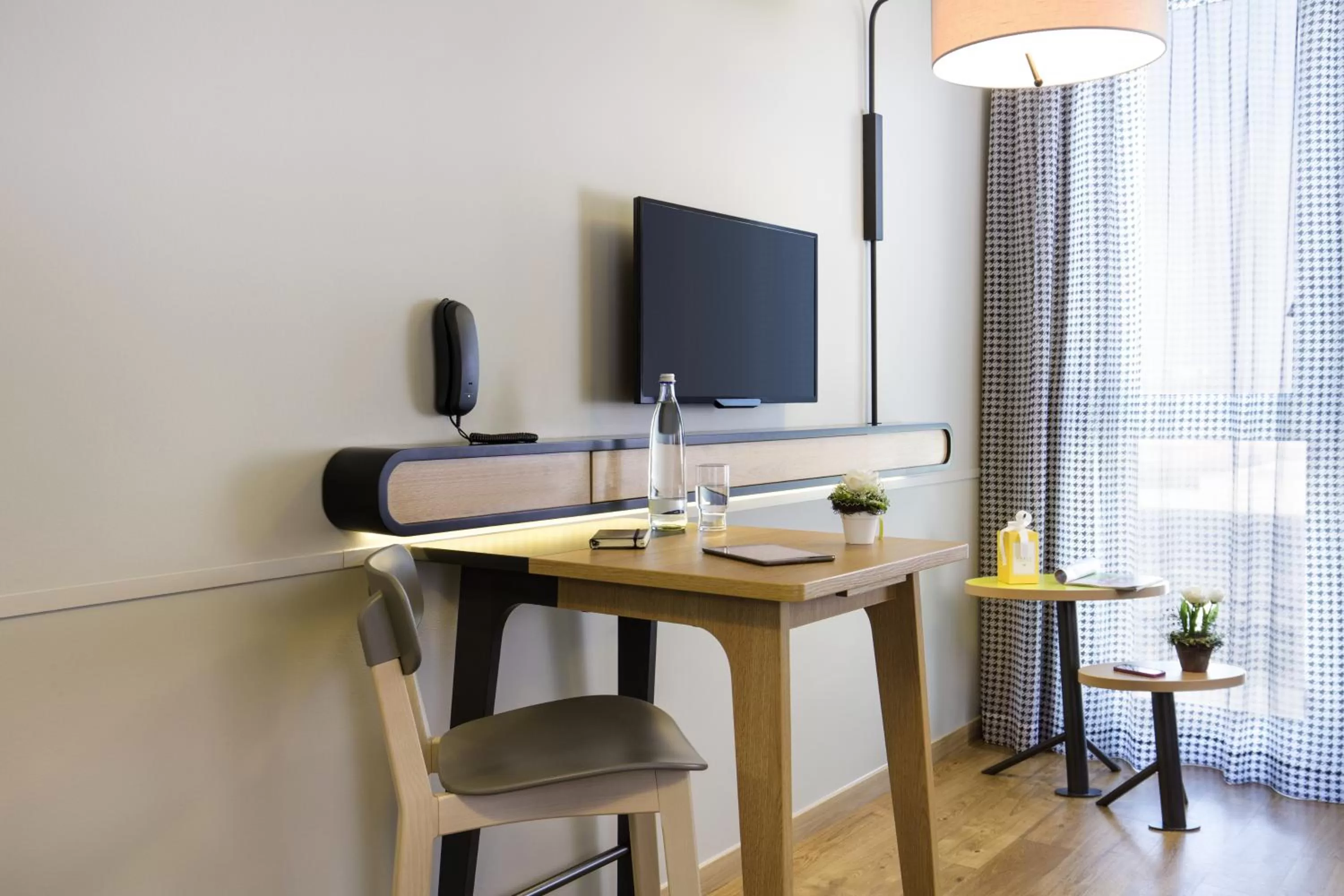 TV and multimedia in Aparthotel Adagio access München City Olympiapark