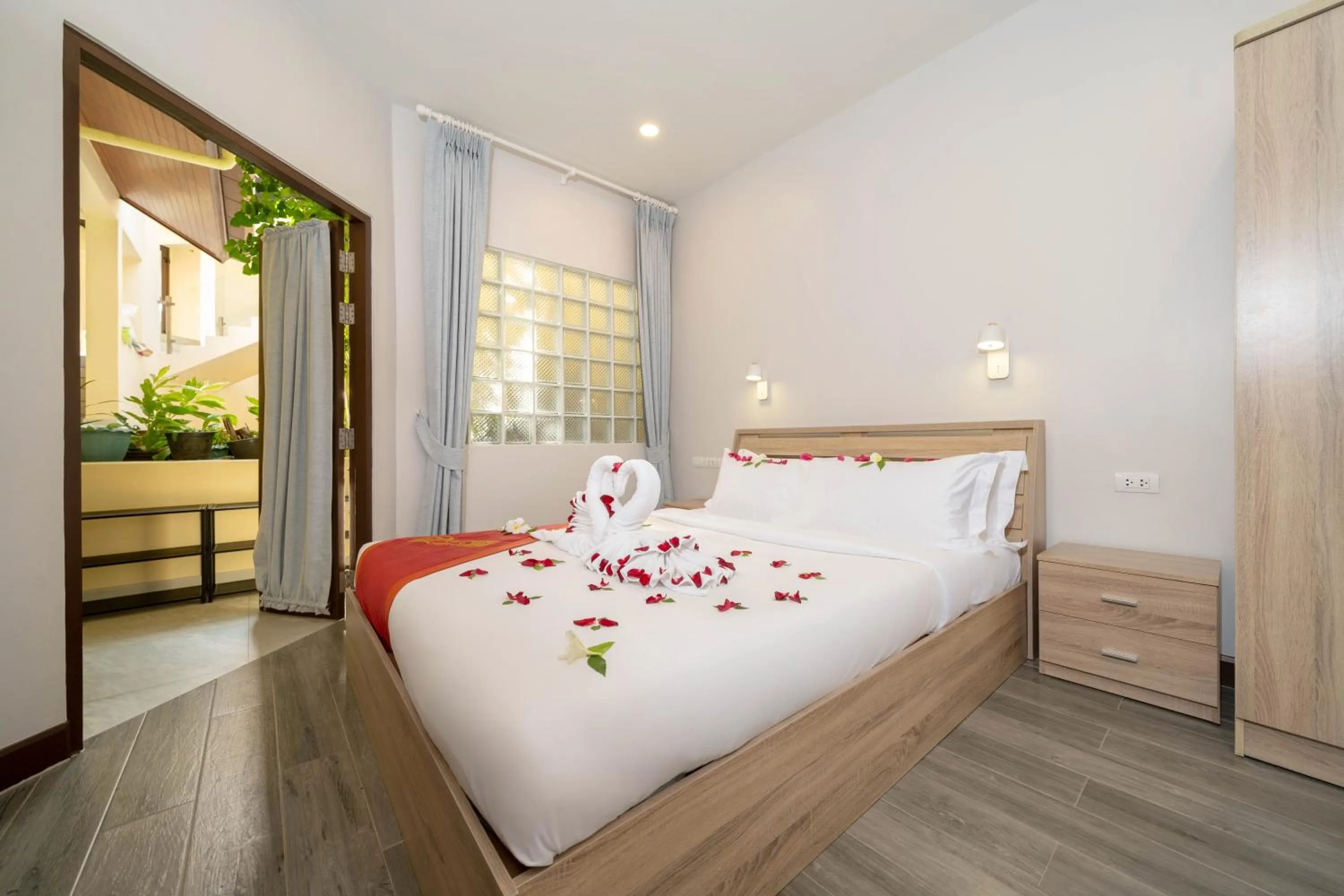 Bedroom, Bed in IndoChine Resort and Villas