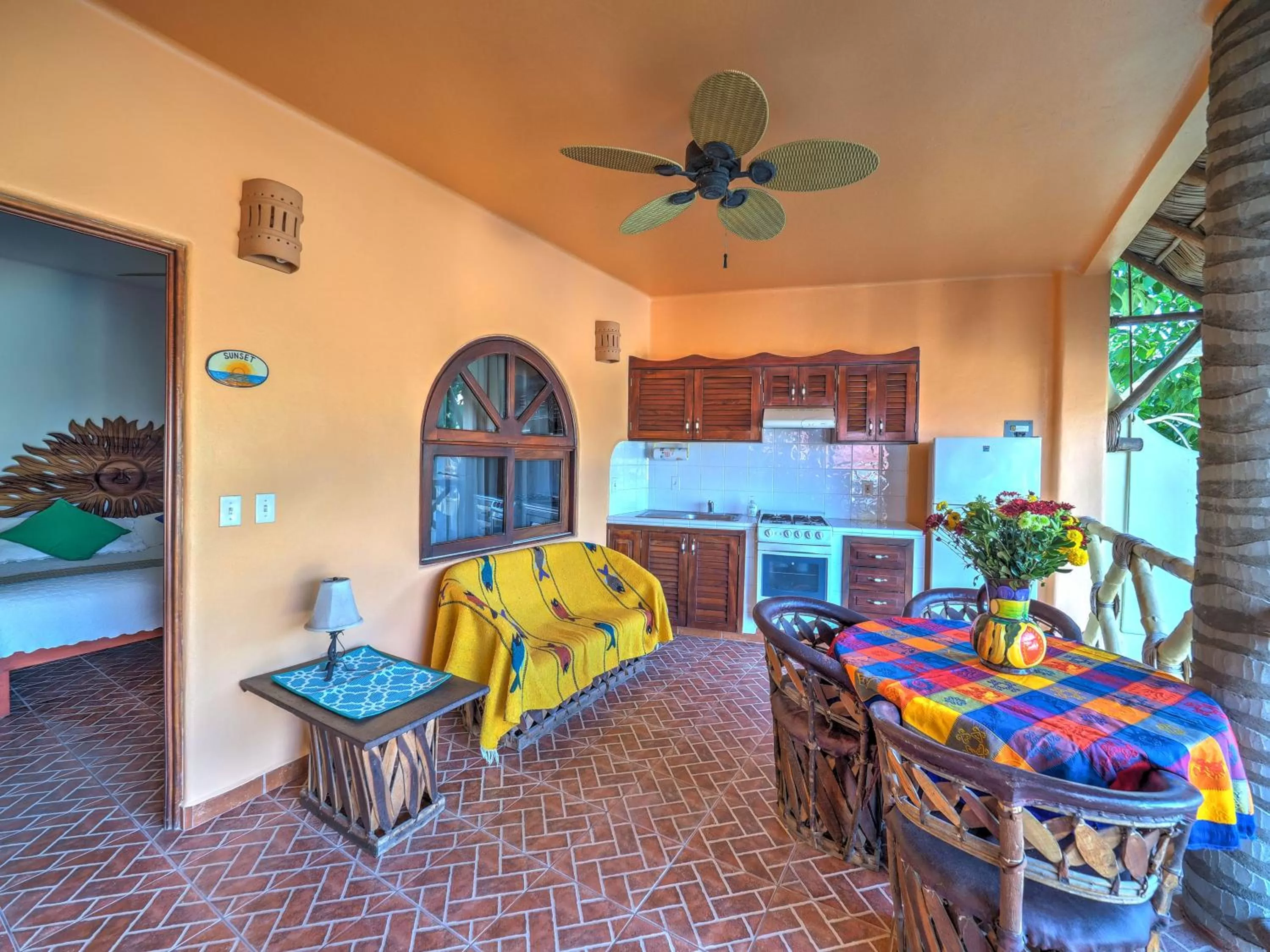 Dining Area in La Cruz Inn