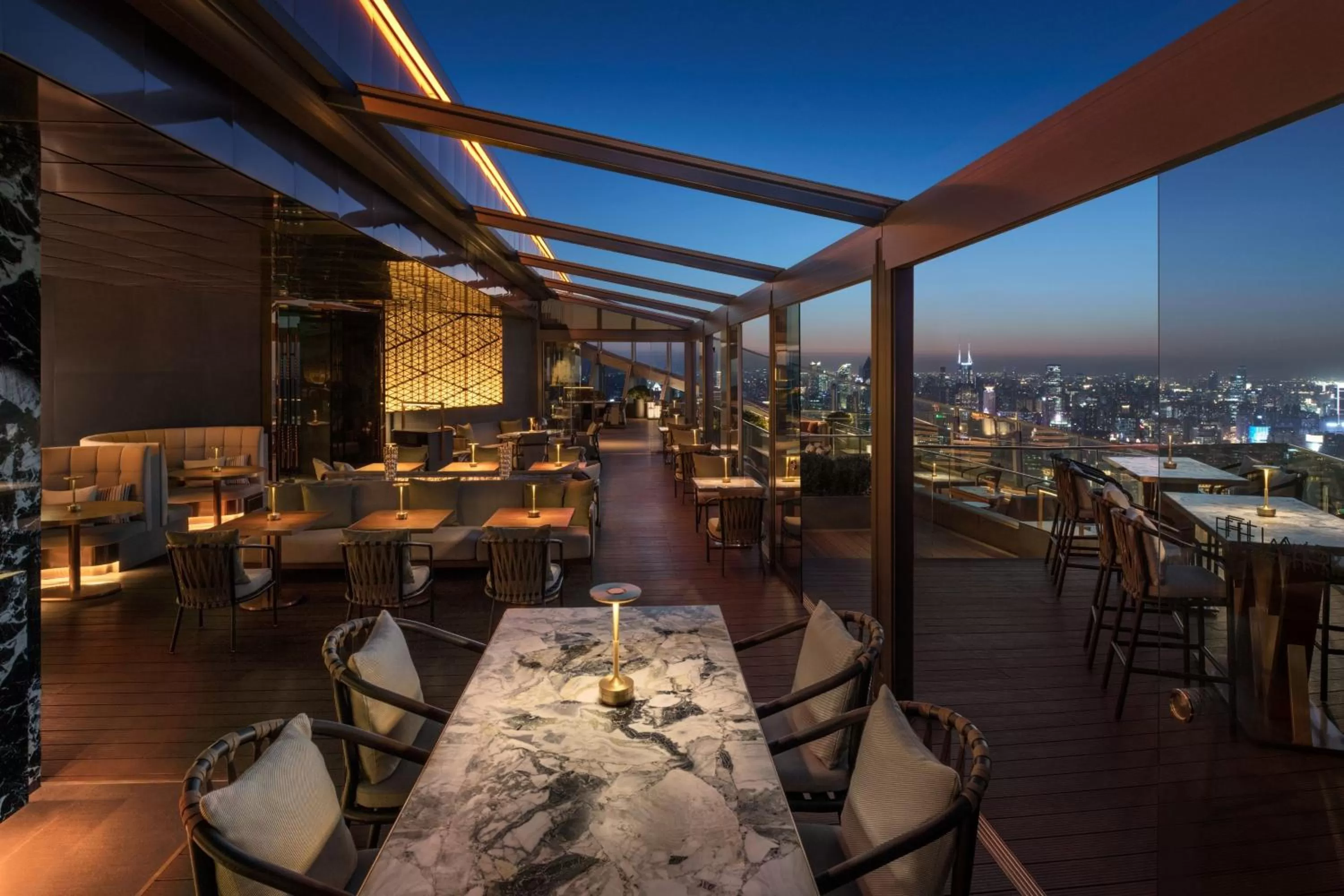 Restaurant/places to eat in The Ritz-Carlton Shanghai, Pudong