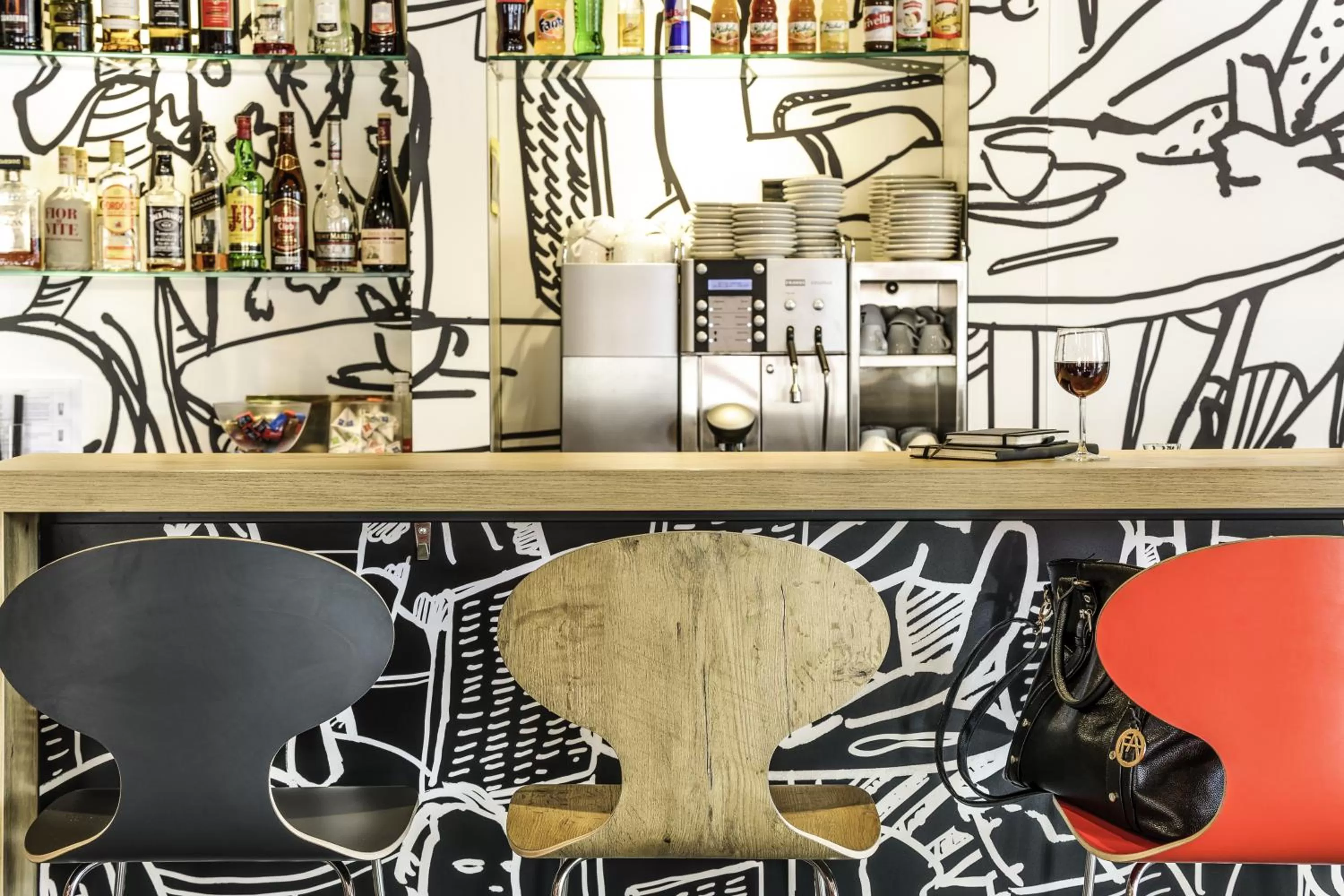 Lounge or bar in ibis Strasbourg Centre Historique