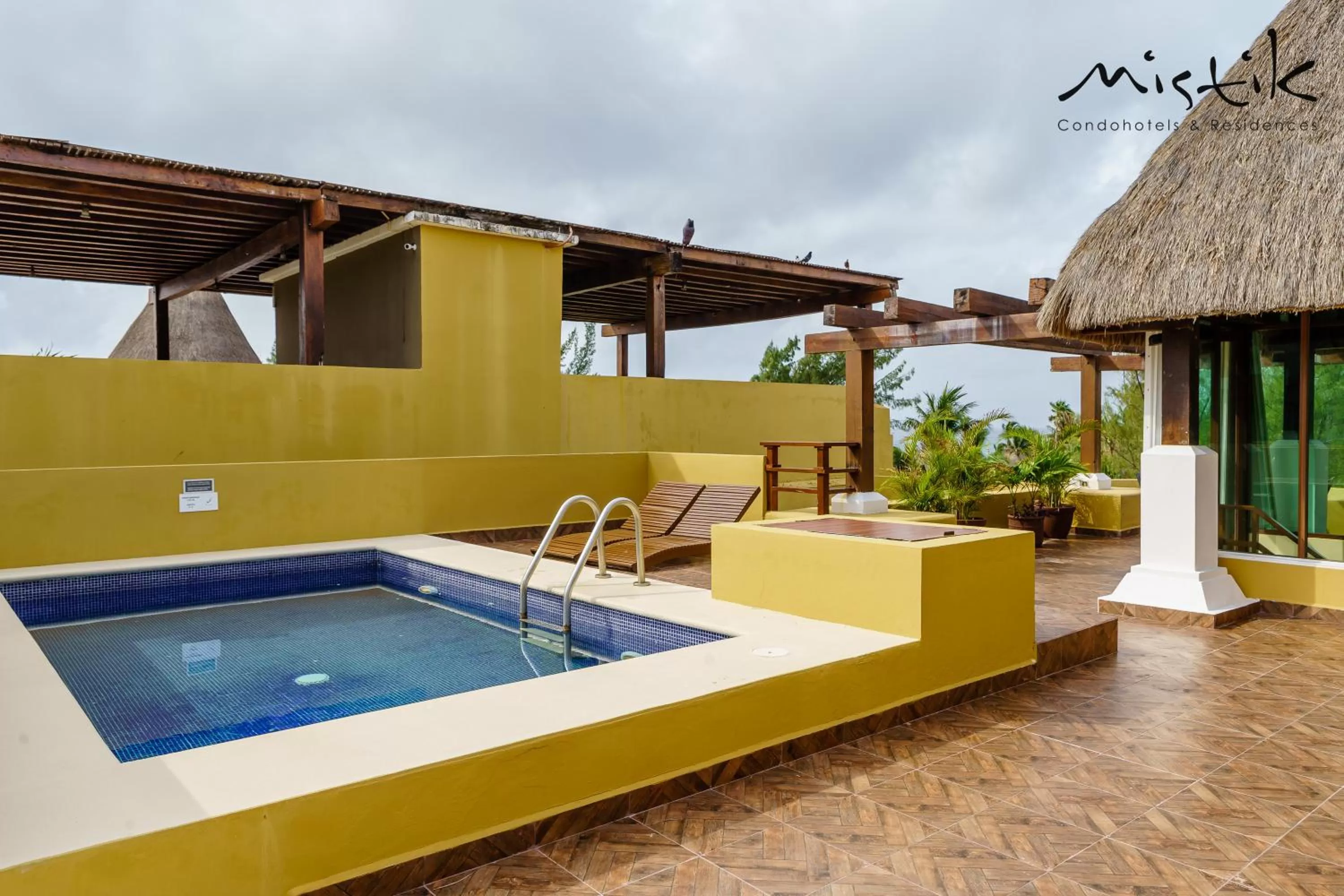 Swimming pool in Pueblito Escondido by Mistik Vacation Rentals