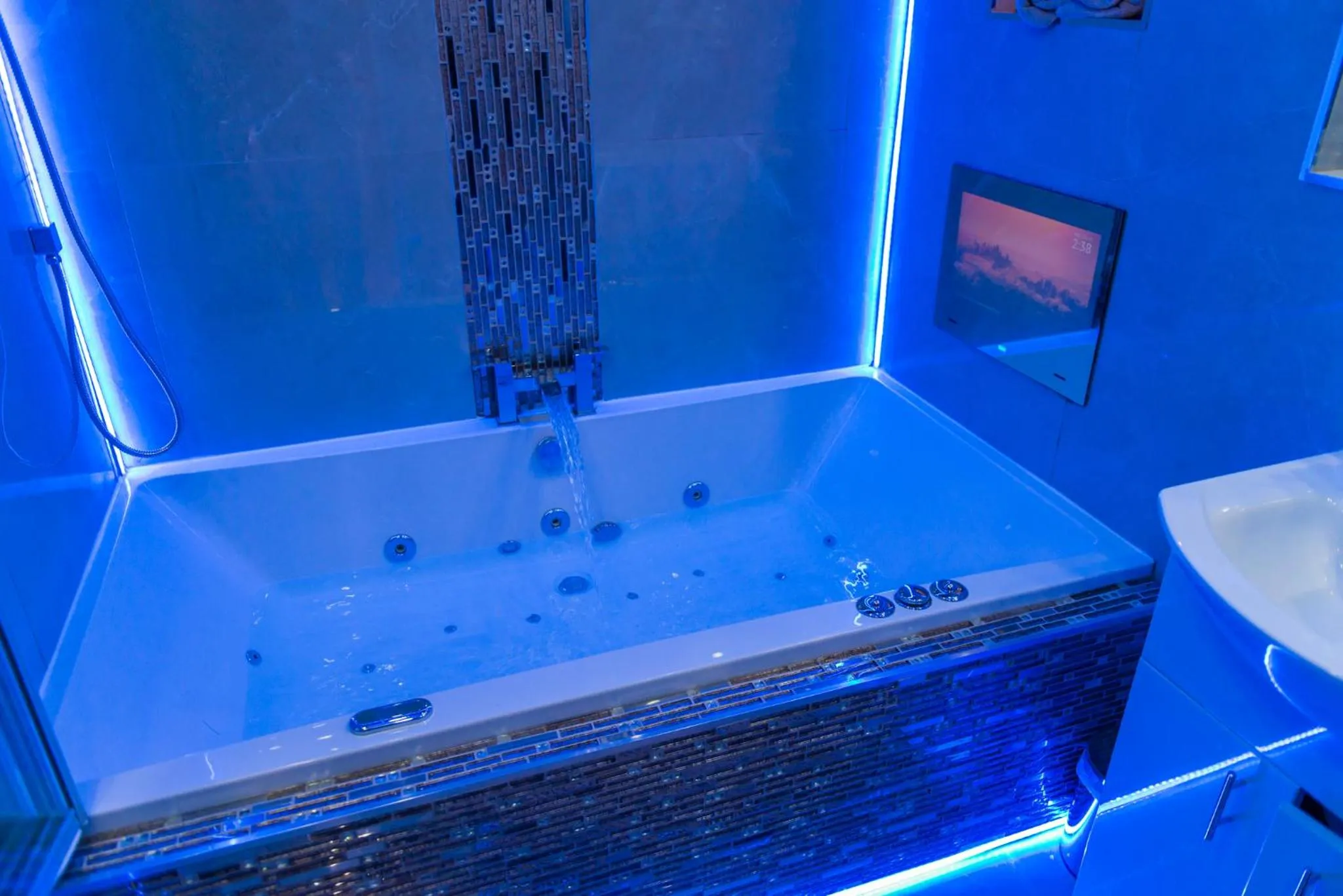 Meridian Serviced Apartments