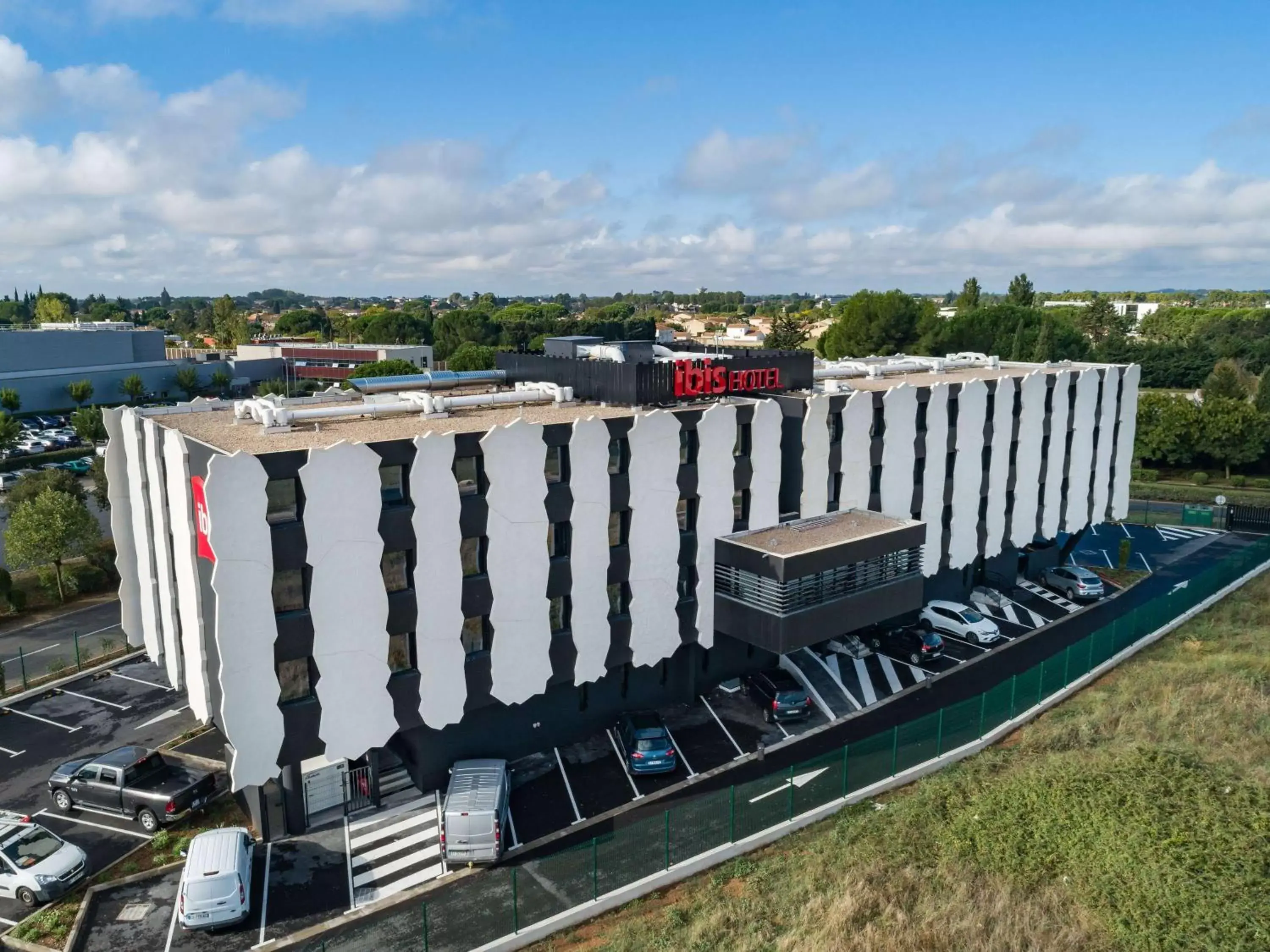 Ibis Lunel Petite Camargue Ibis Lunel Petite Camargue