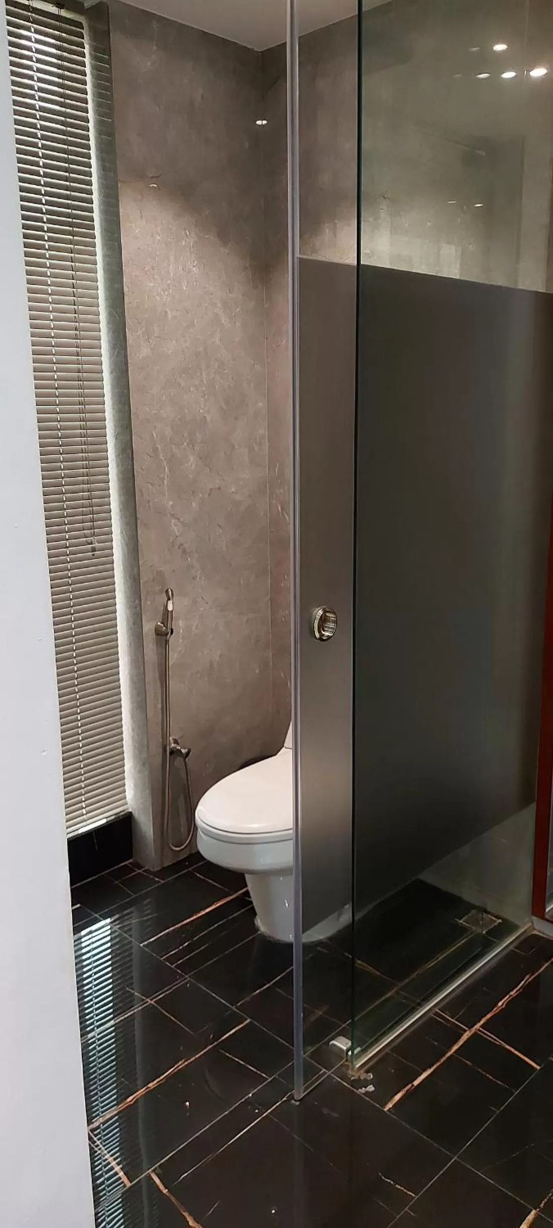 Shower in Empyrean Dhaka City Centre