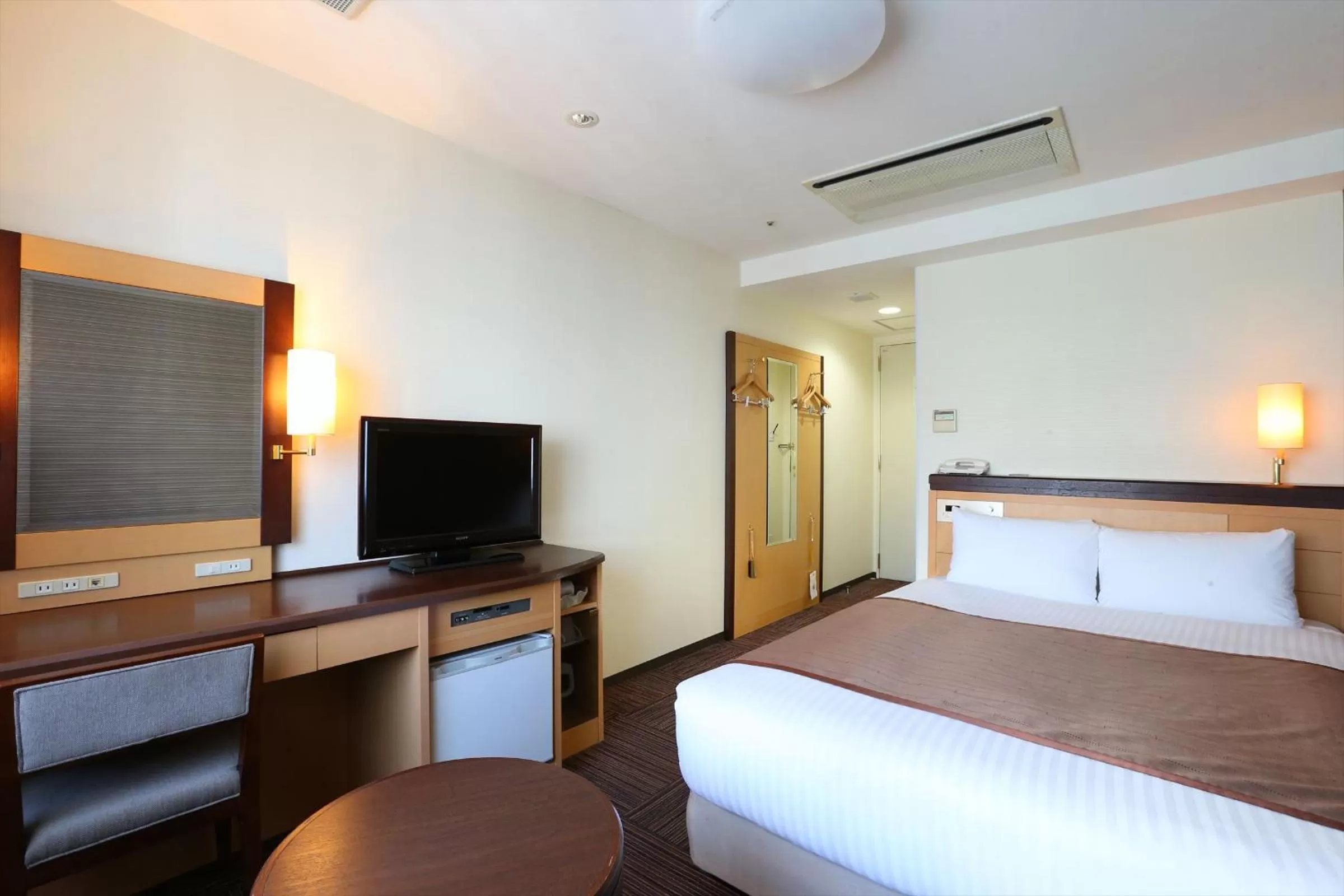 Bedroom, Bed in Hotel Hokke Club Sapporo