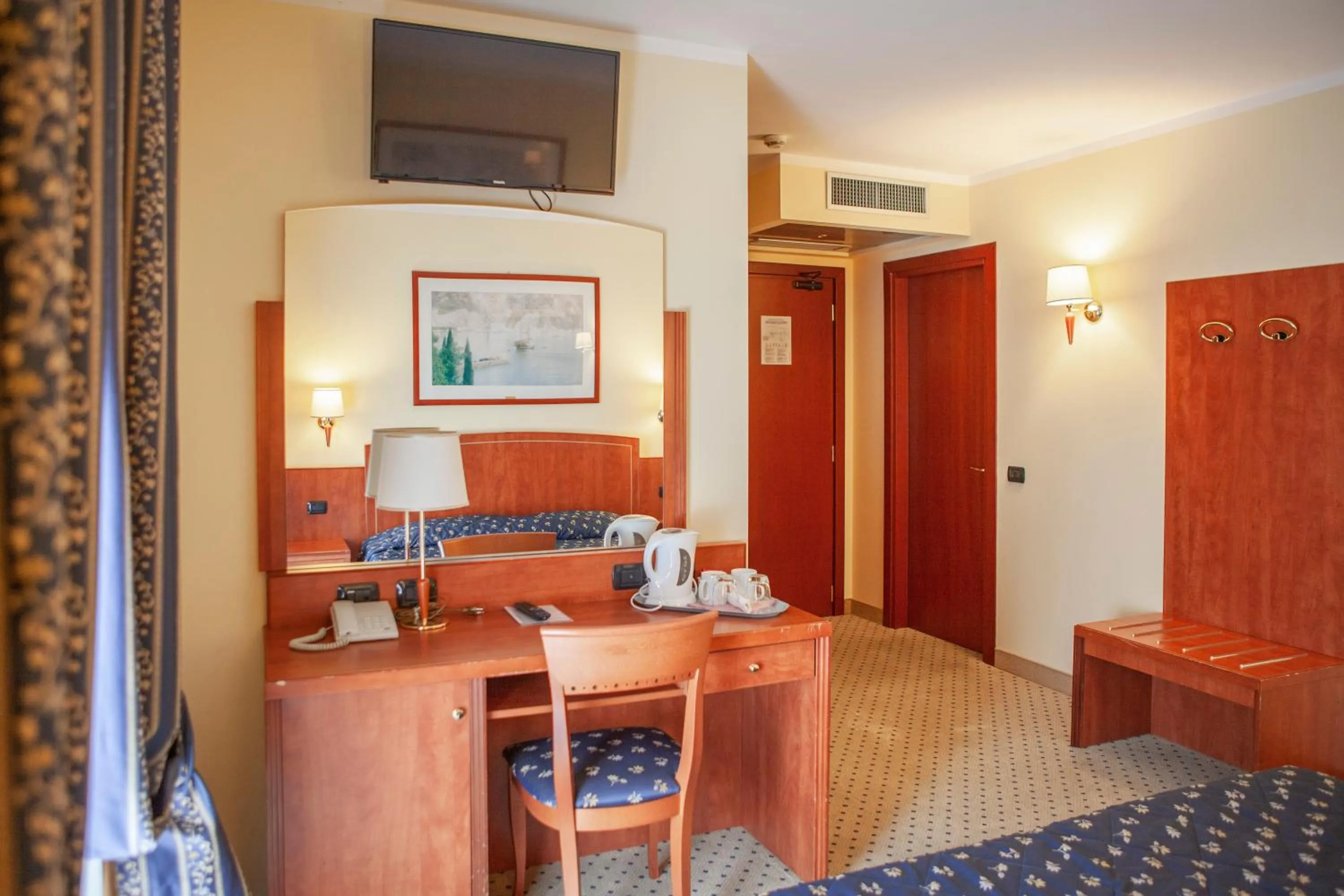 Photo of the whole room, Bed in Hotel Olivo