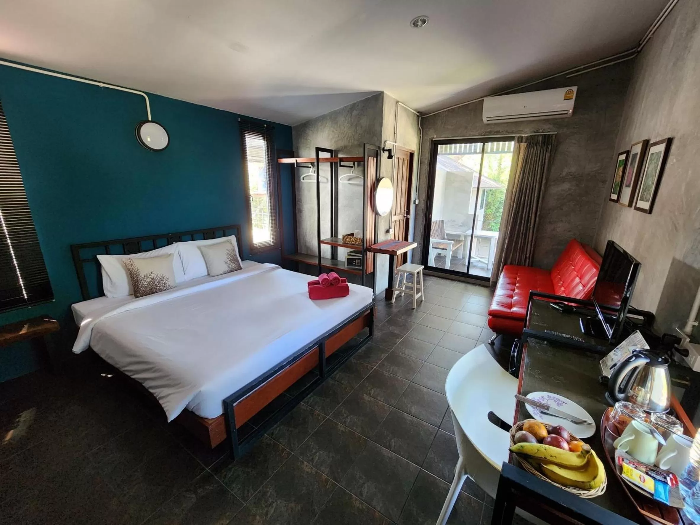 Bed in Aonang Third Place Hometel