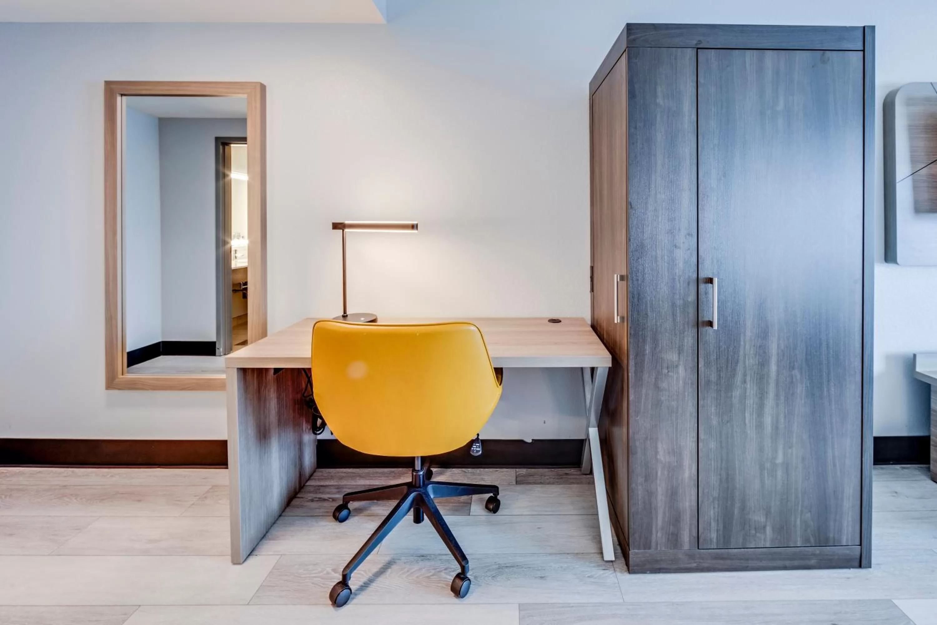 hair dresser in Holiday Inn Express Hotel & Suites Ohio State University- OSU Medical Center by IHG