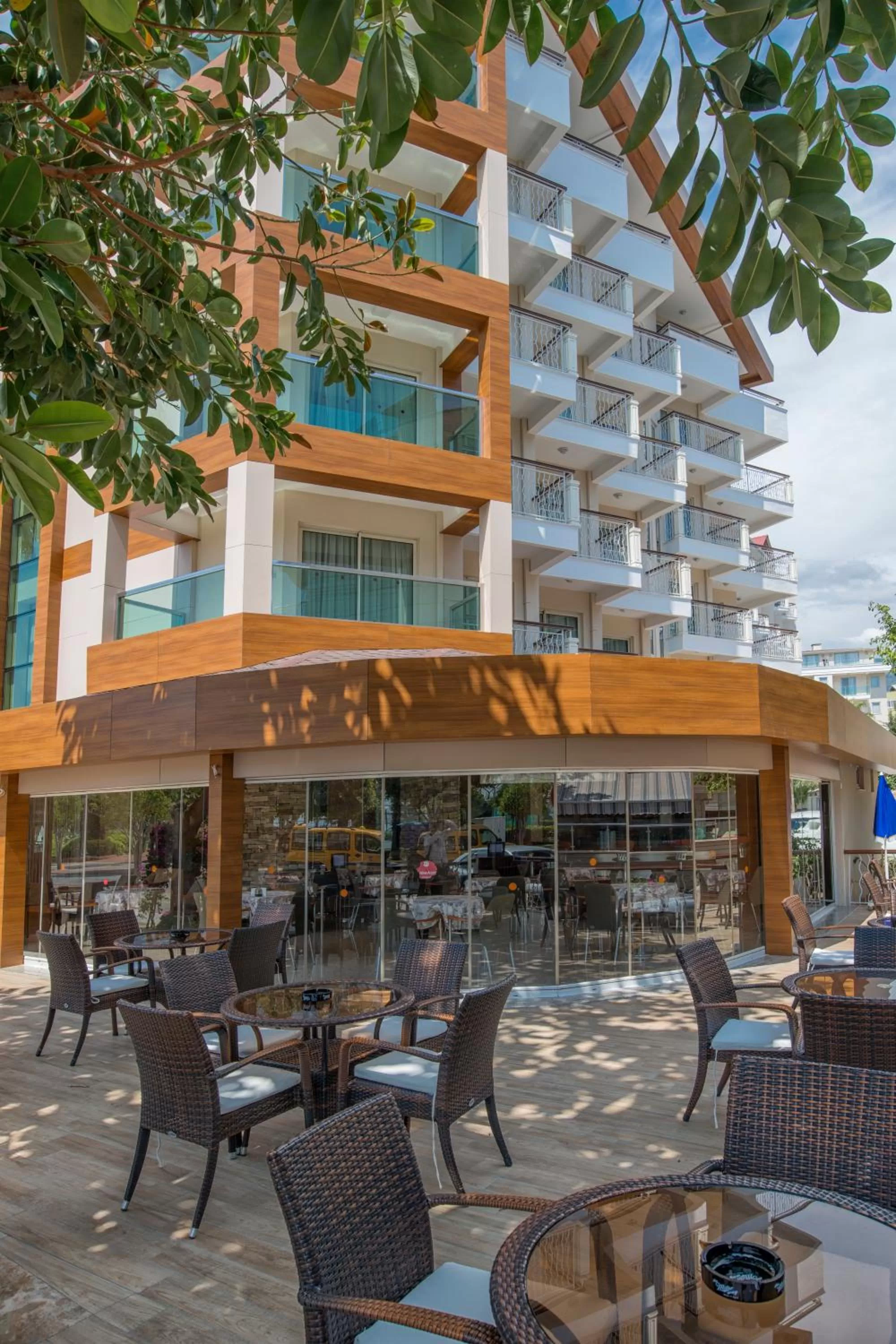 Lounge or bar in Riviera Hotel & Spa