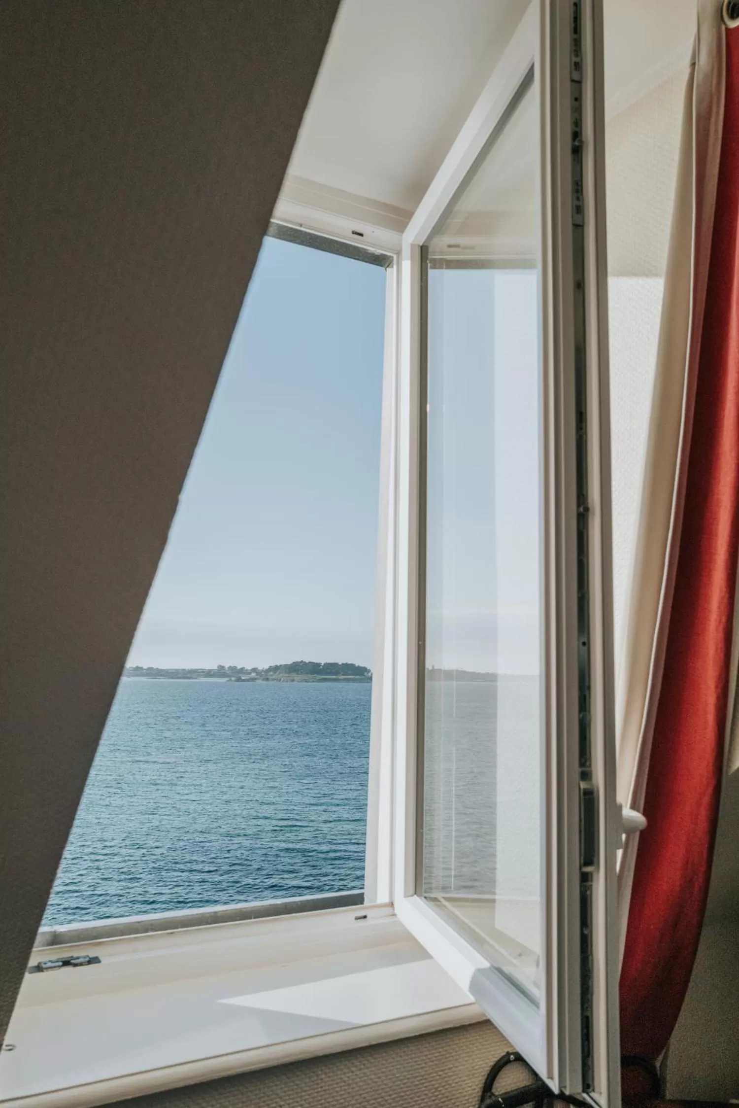 View (from property/room) in Hôtel Aux Tamaris - Vue Mer