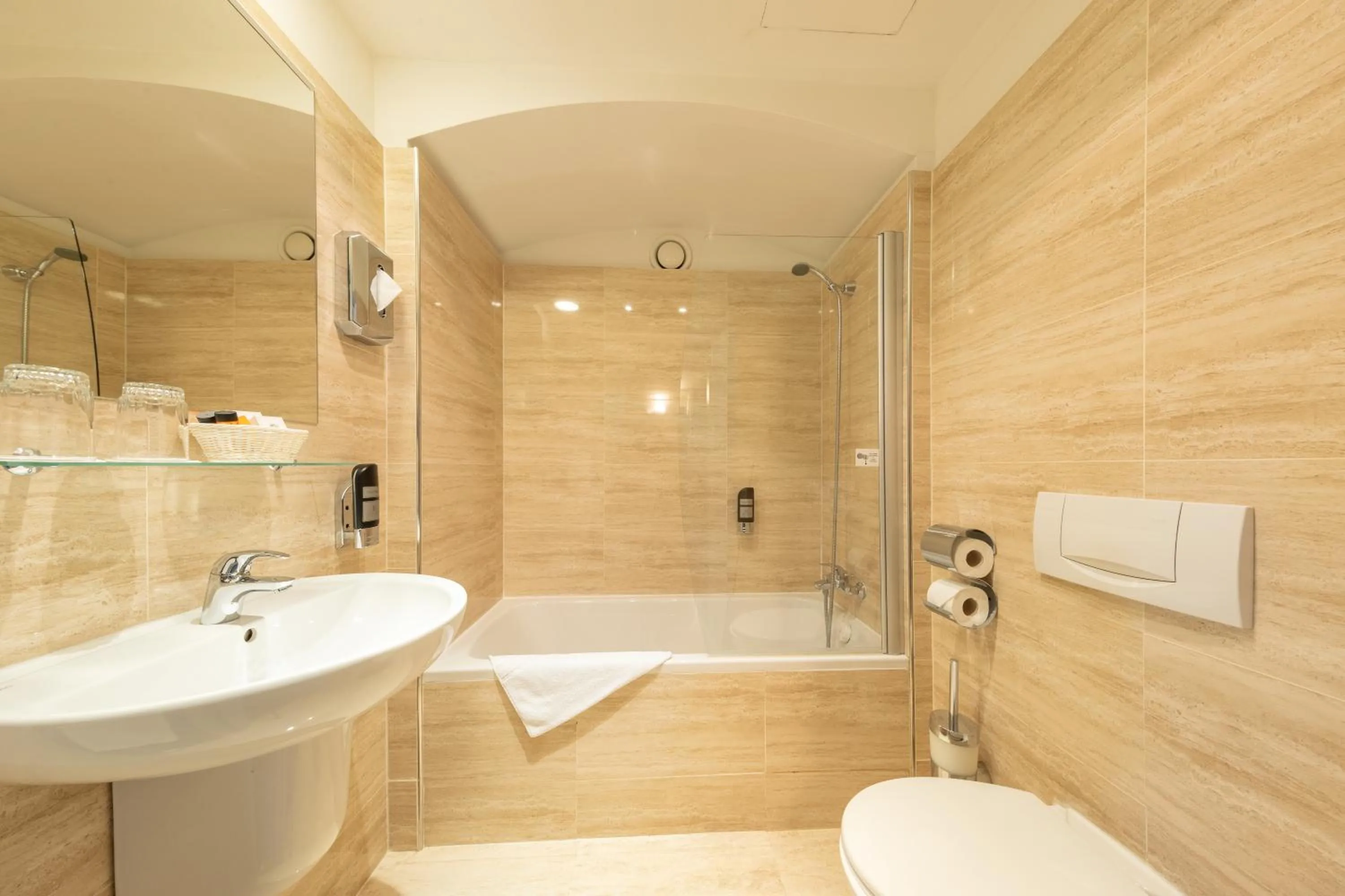 Toilet in Hotel Elite Prague