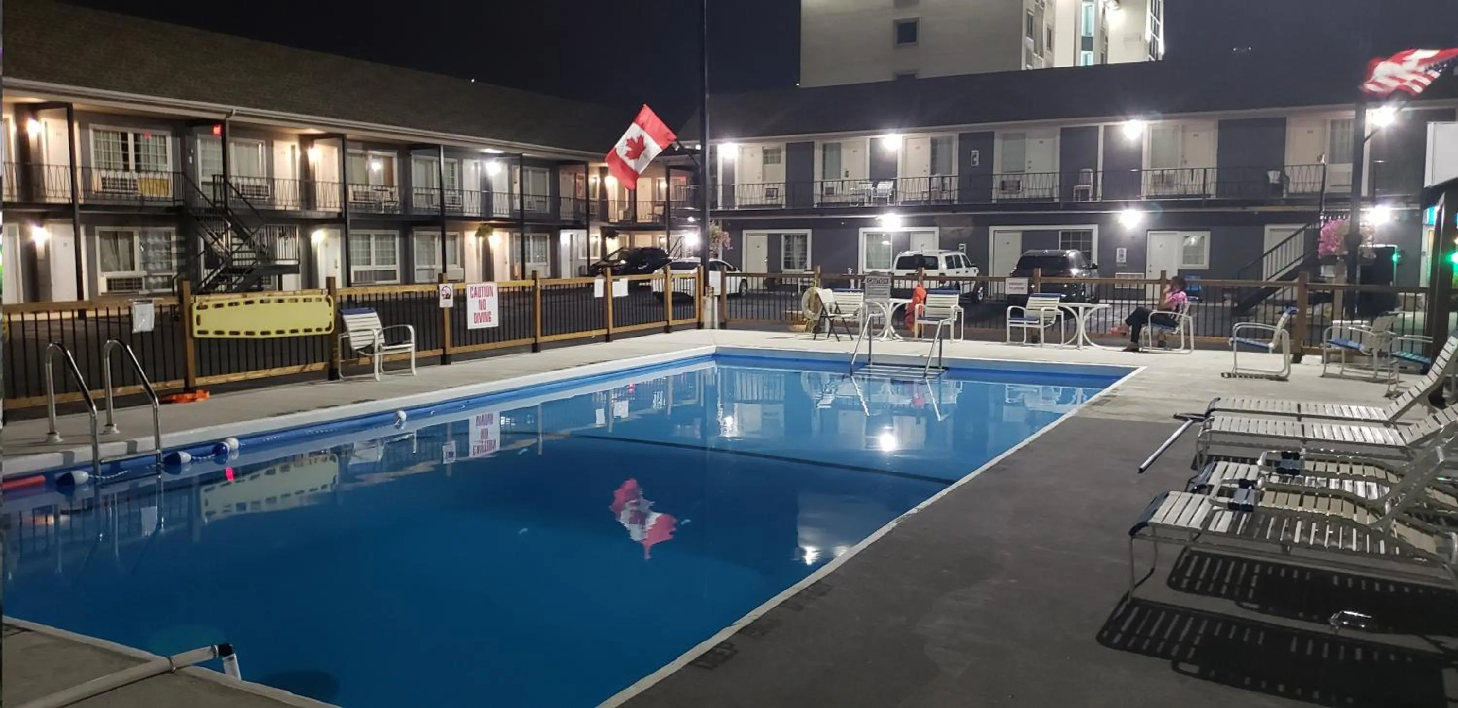 Niagara Falls Courtside Inn