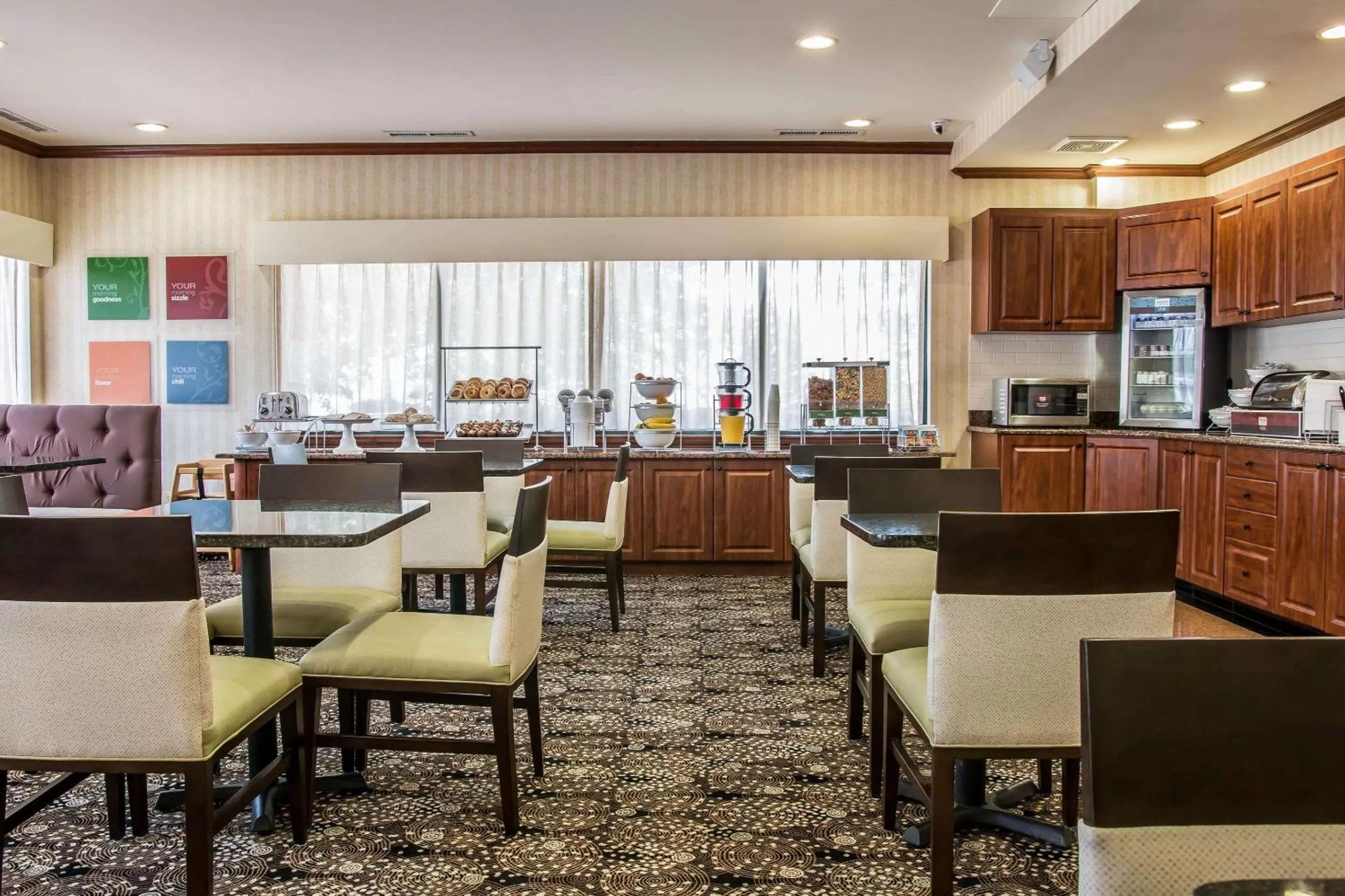 Restaurant/places to eat in Comfort Suites Canton - Detroit