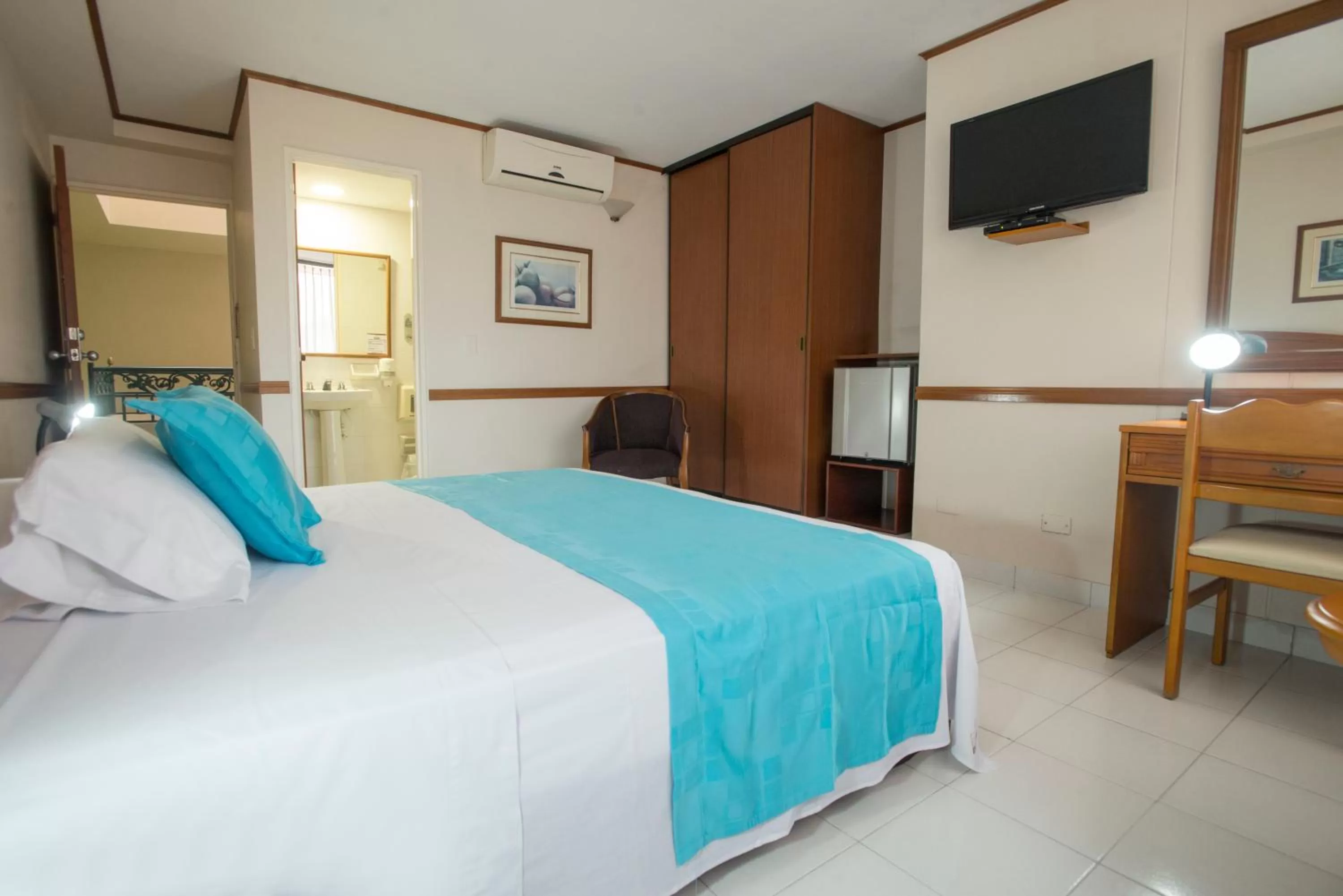 Photo of the whole room, Bed in Hotel Principe