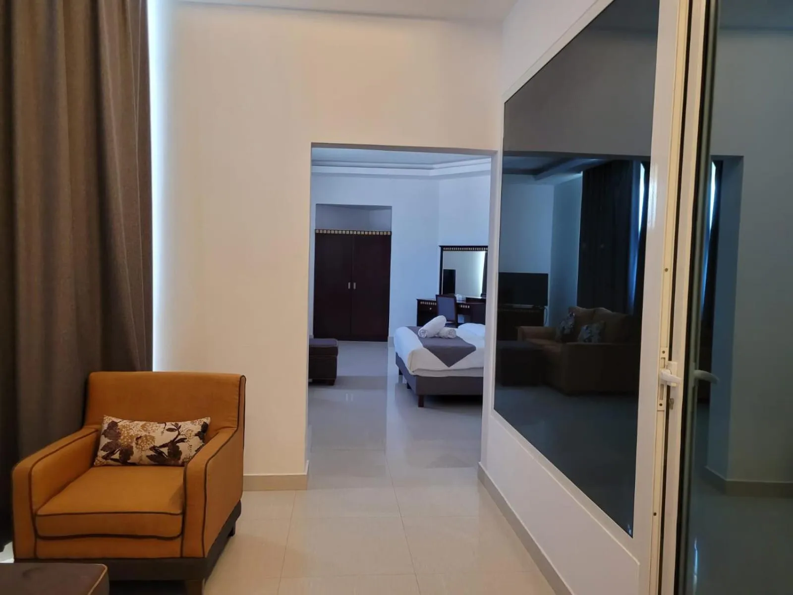 Living room, Bed in Beach Resort Salalah