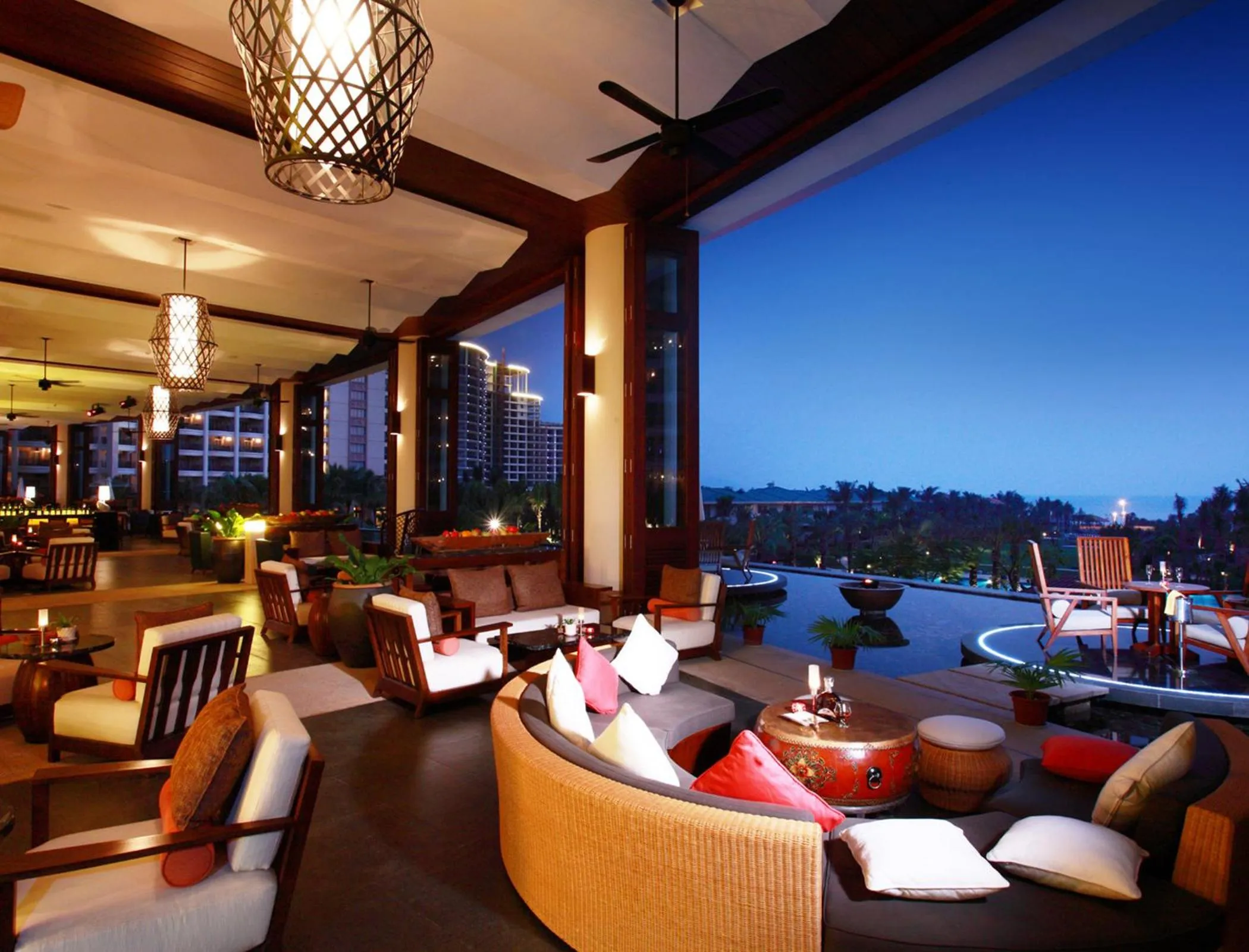 Lounge or bar in Howard Johnson Resort Sanya Bay