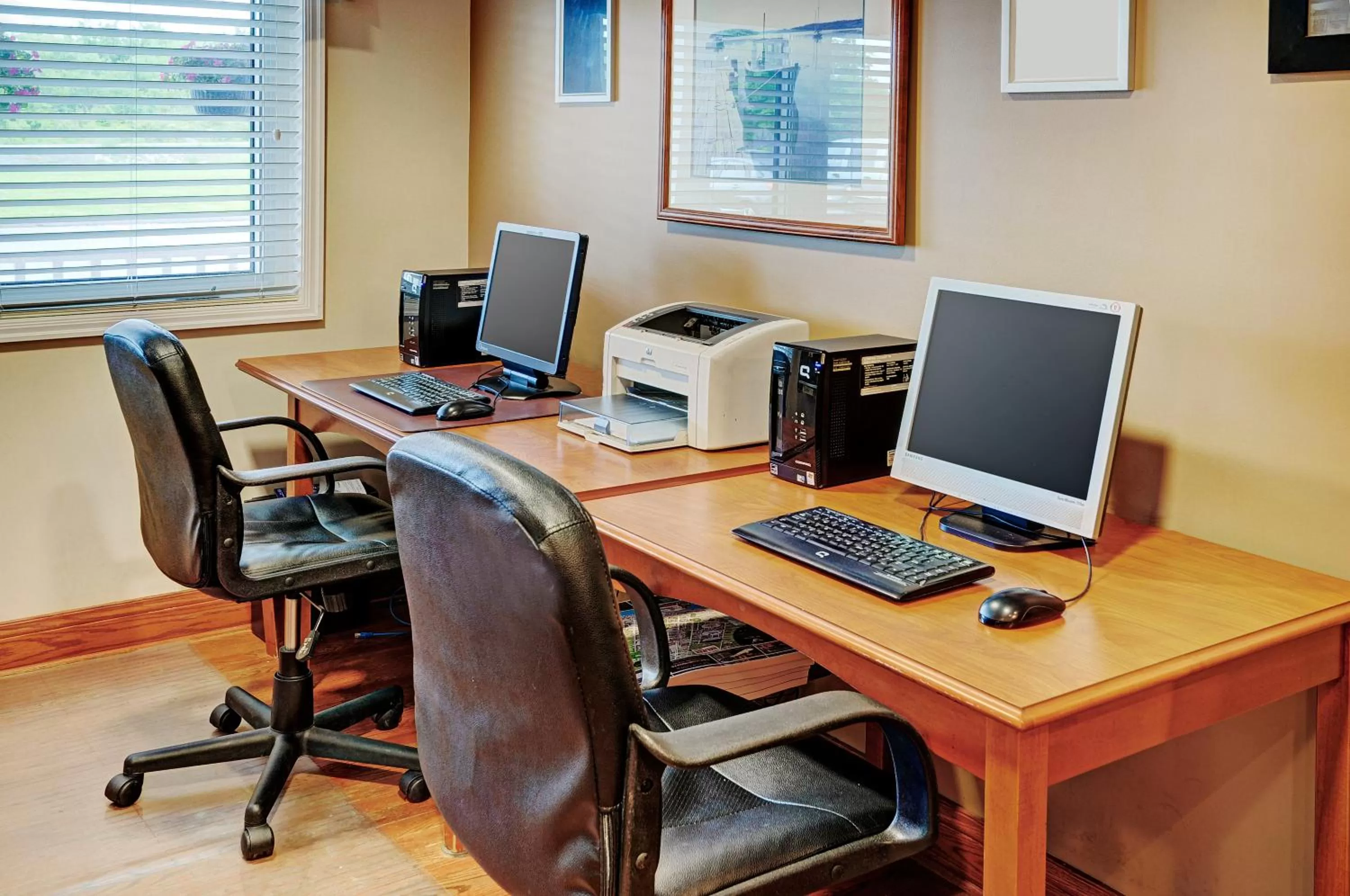 Business facilities in Coastal Inn Halifax - Bayers Lake
