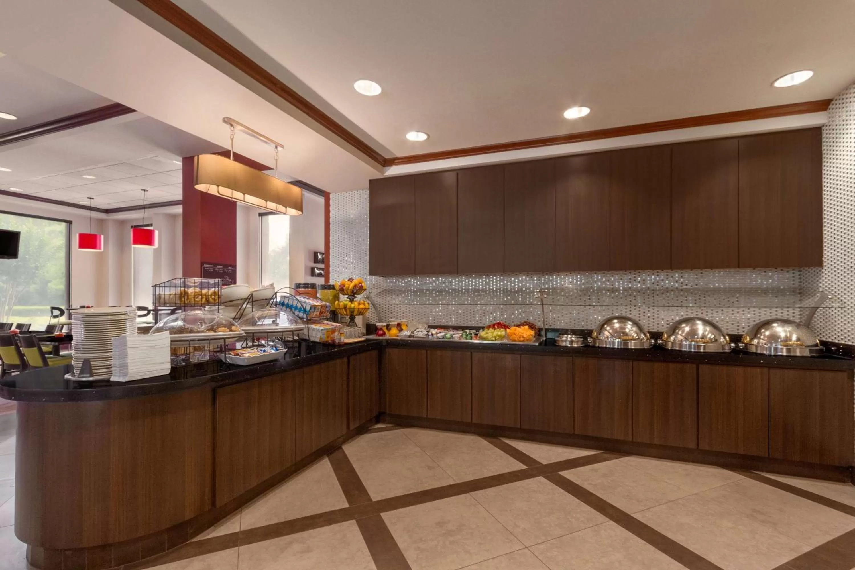 Dining area in Hilton Garden Inn Atlanta Marietta